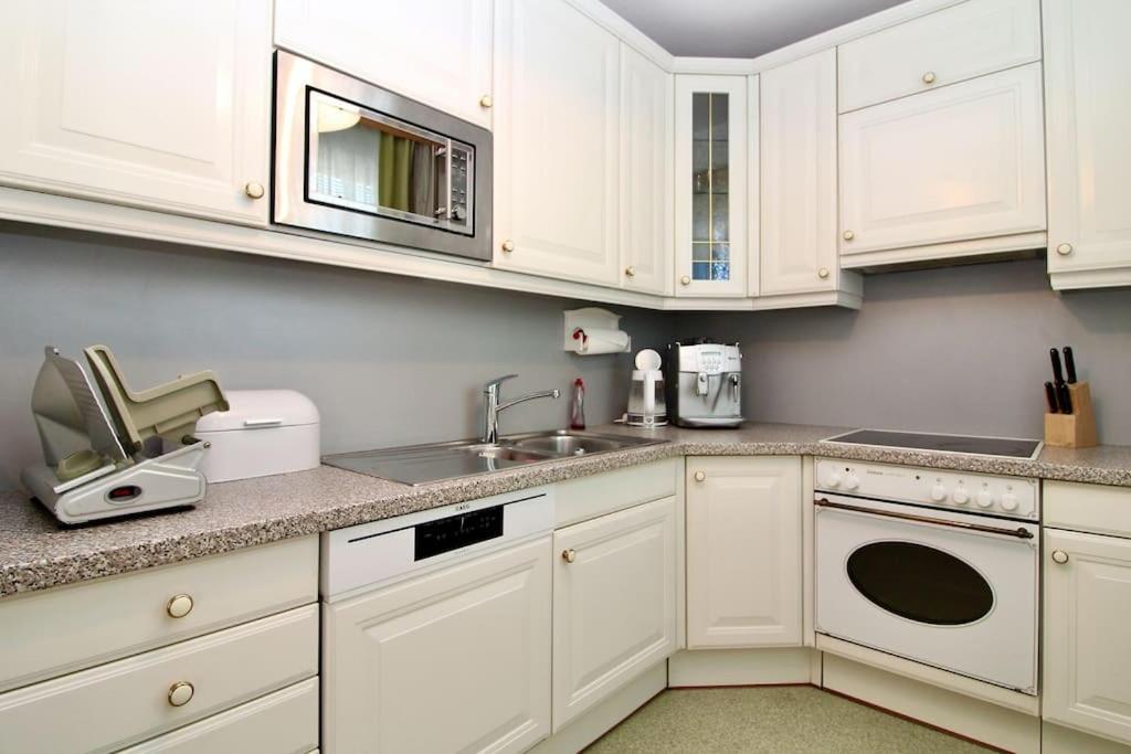 Cozy Apartment FREE parking