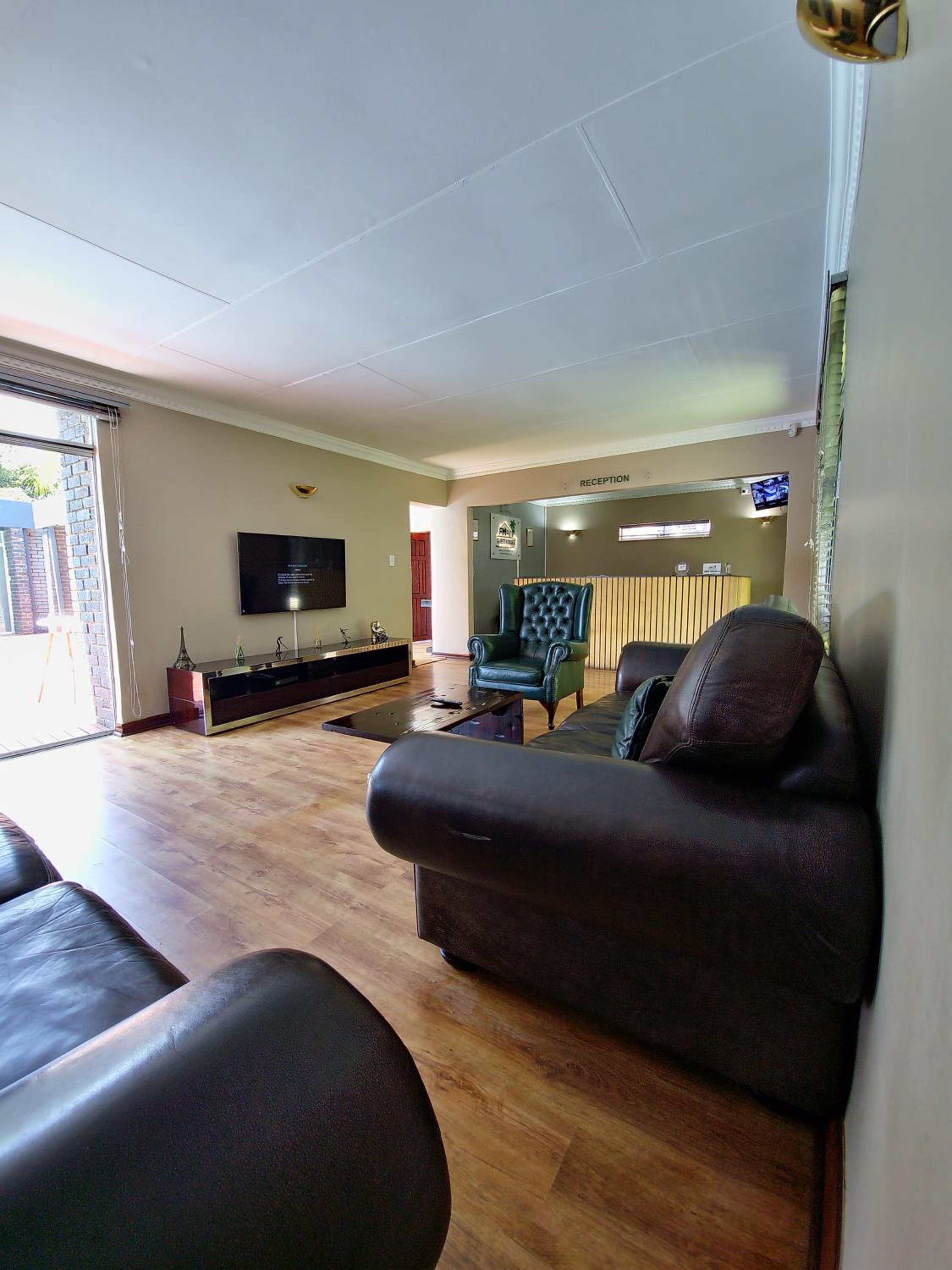 FM GUEST LODGE Comfort, Tranquility & Peace of Mind