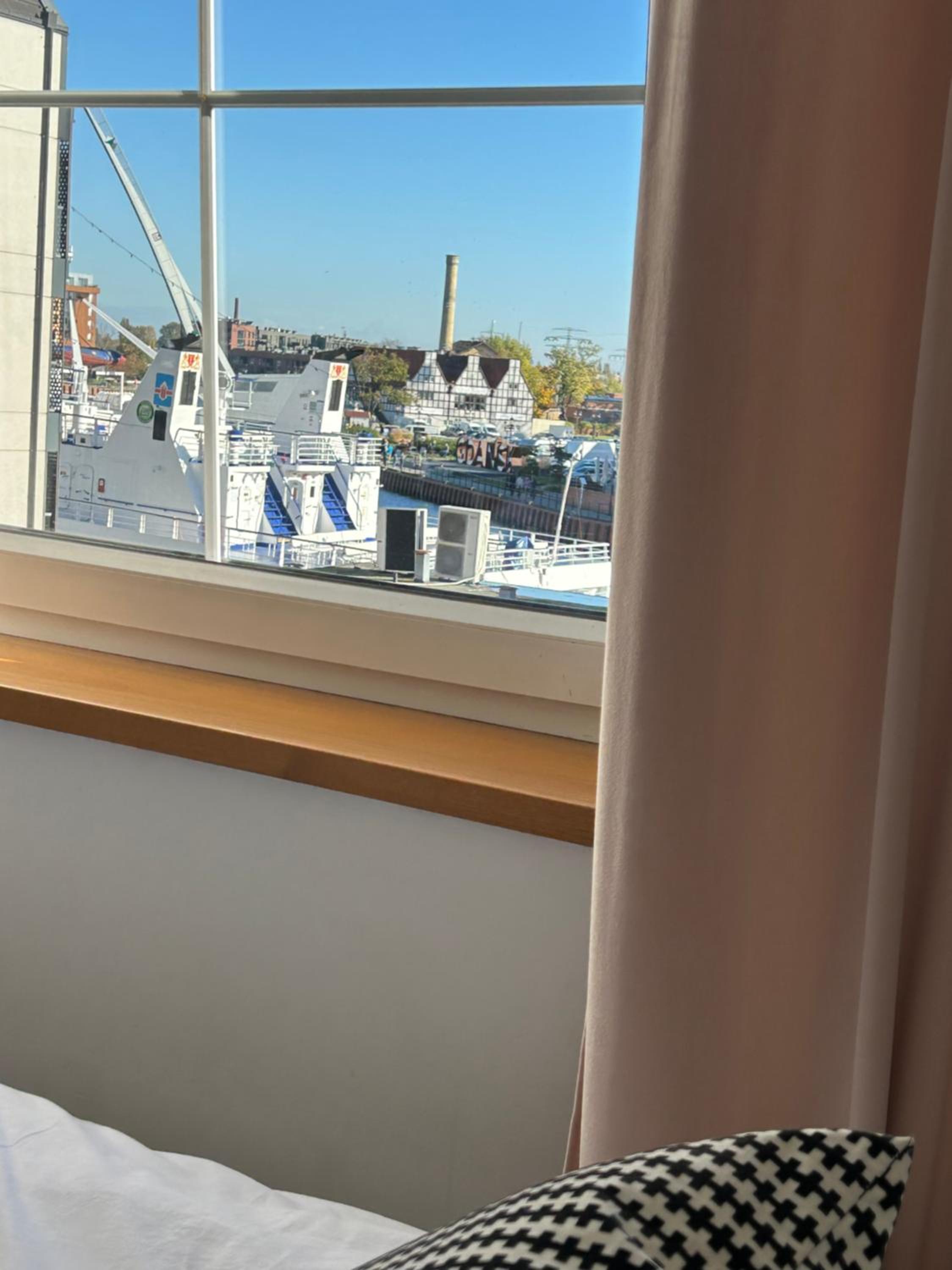 Apartament Targ Rybny LUXON Gdansk view 2