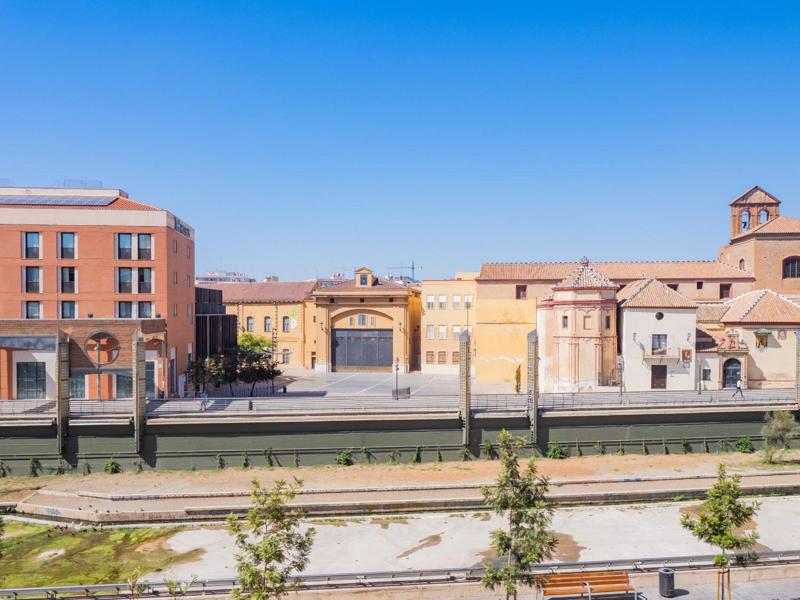 Cubo's Apartamento Atocha with Optional Parking