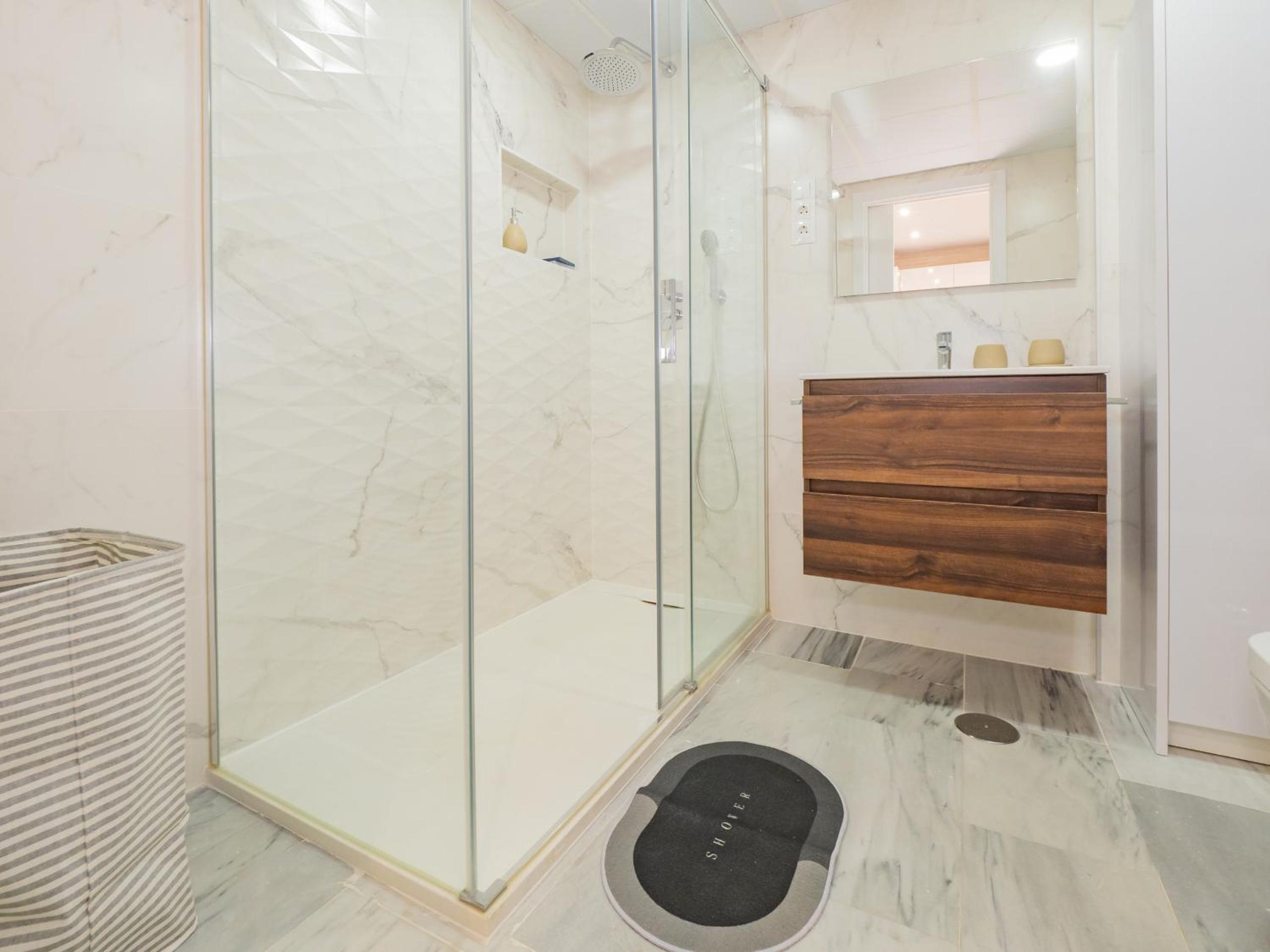 Cubo's Apartamento Atocha with Optional Parking
