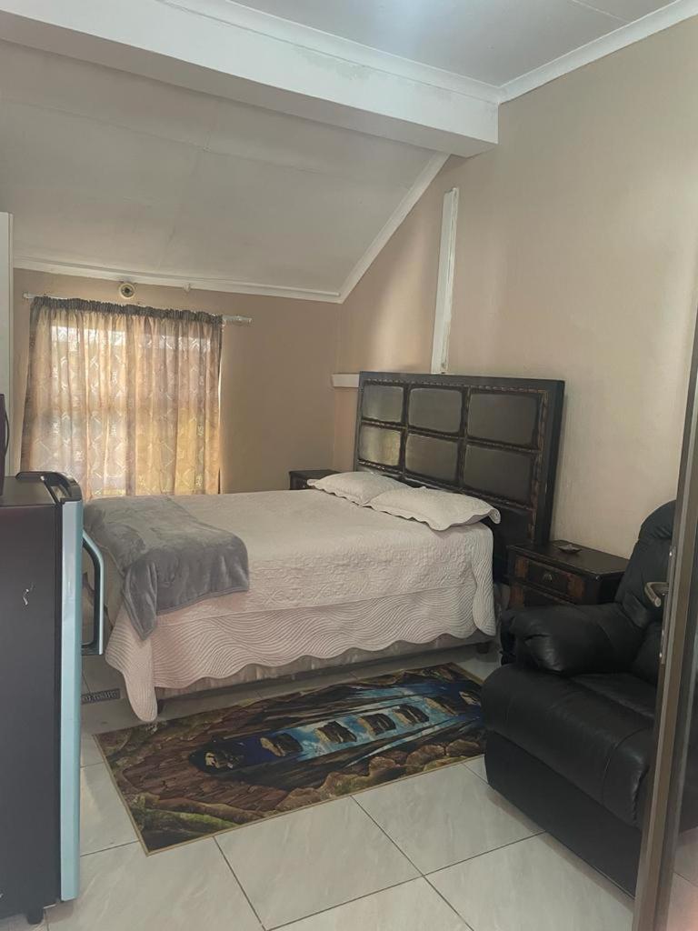 Wakeup Fresh Guest House
