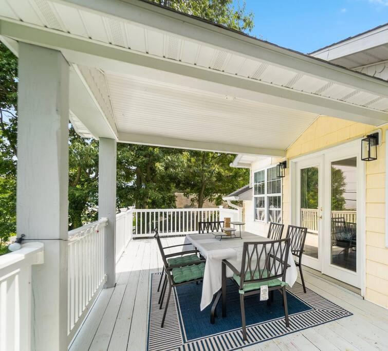 Amazing Chesapeake Views Family getaway 4brms view 3