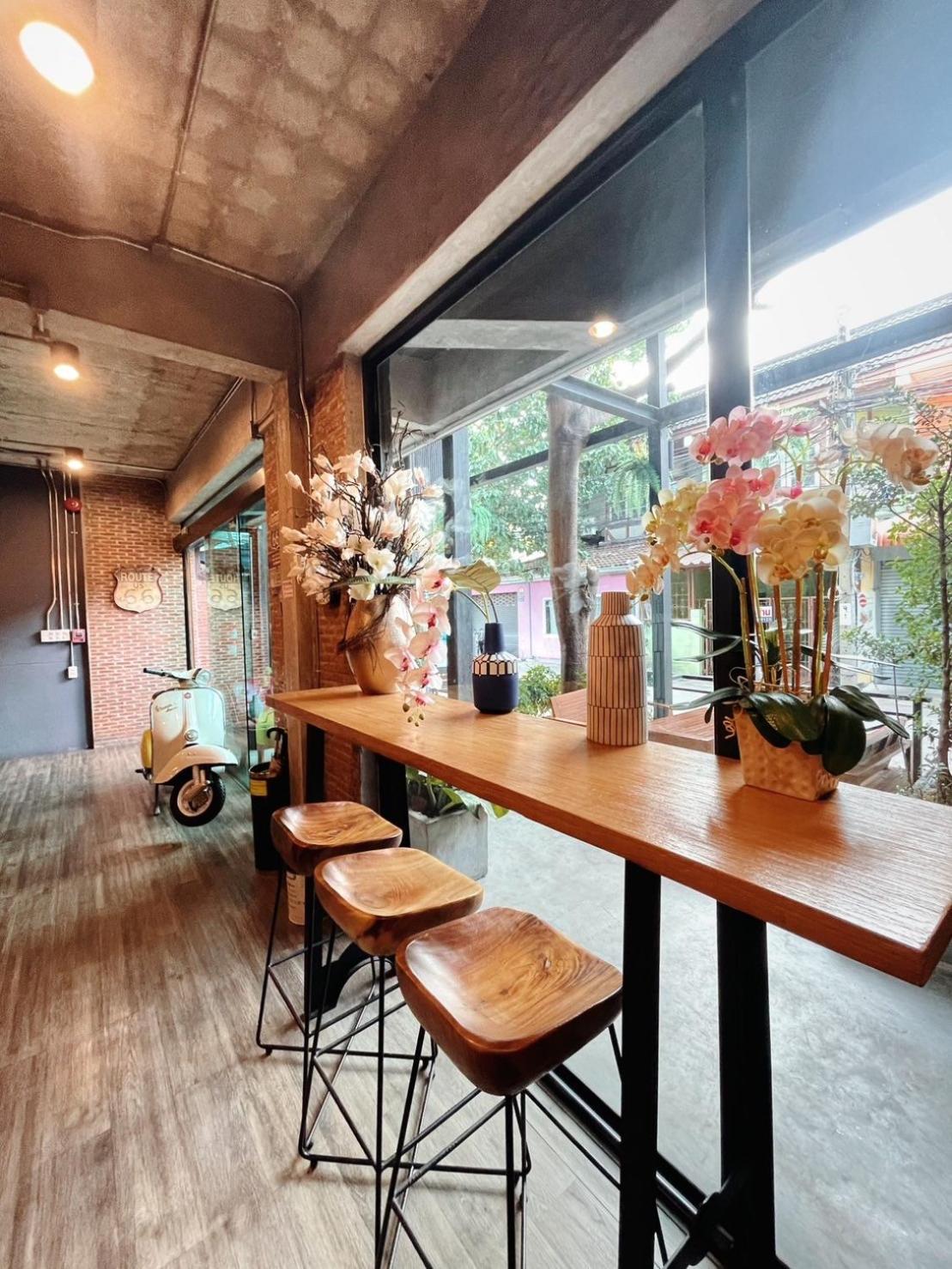 Yotaka The Hostel