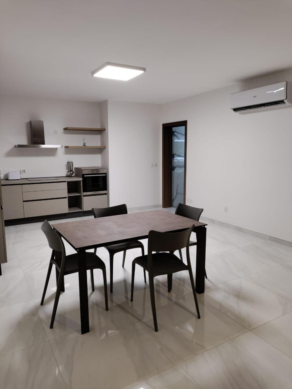 Modern Maisonette in Qawra photo 4