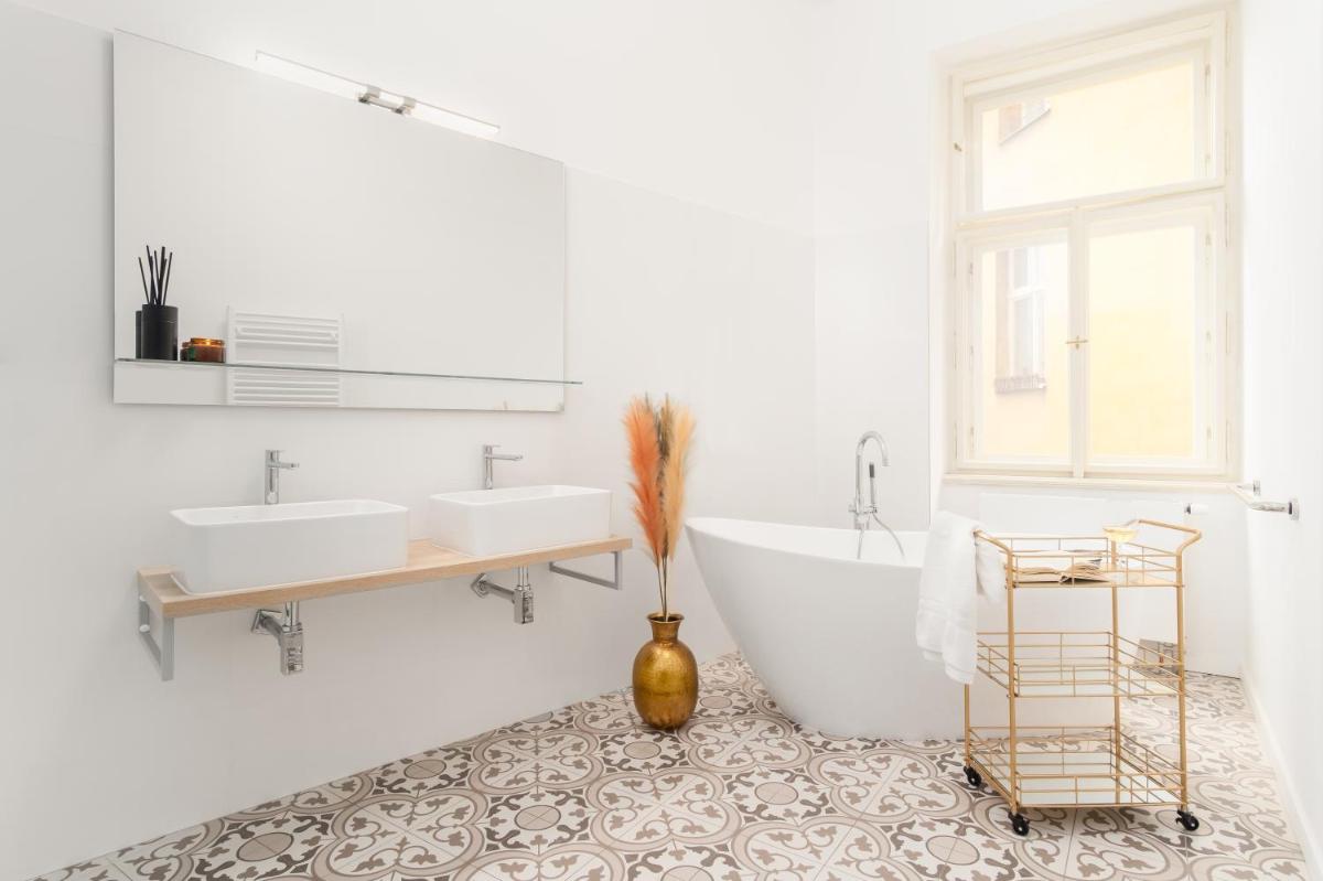 STRU House by Prague Days - Luxurious Apartments next to National Theatre
