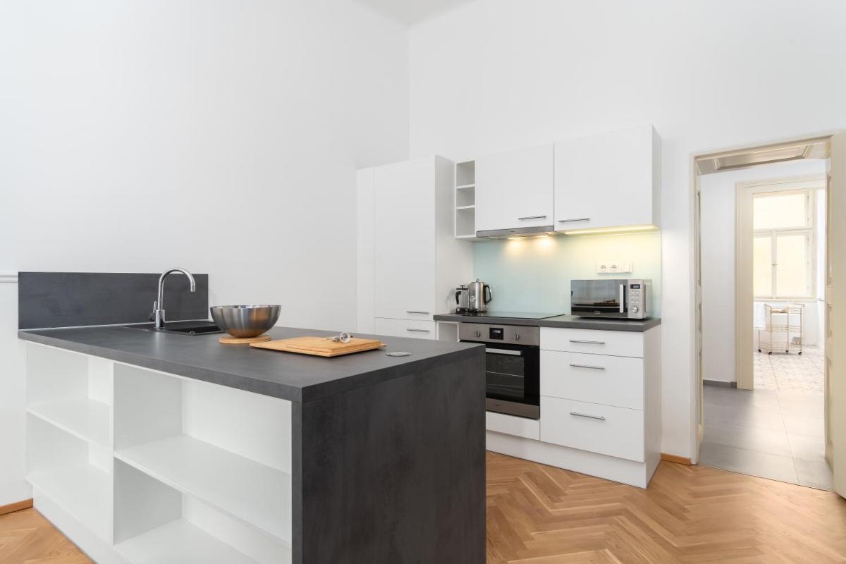 STRU House by Prague Days - Luxurious Apartments next to National Theatre