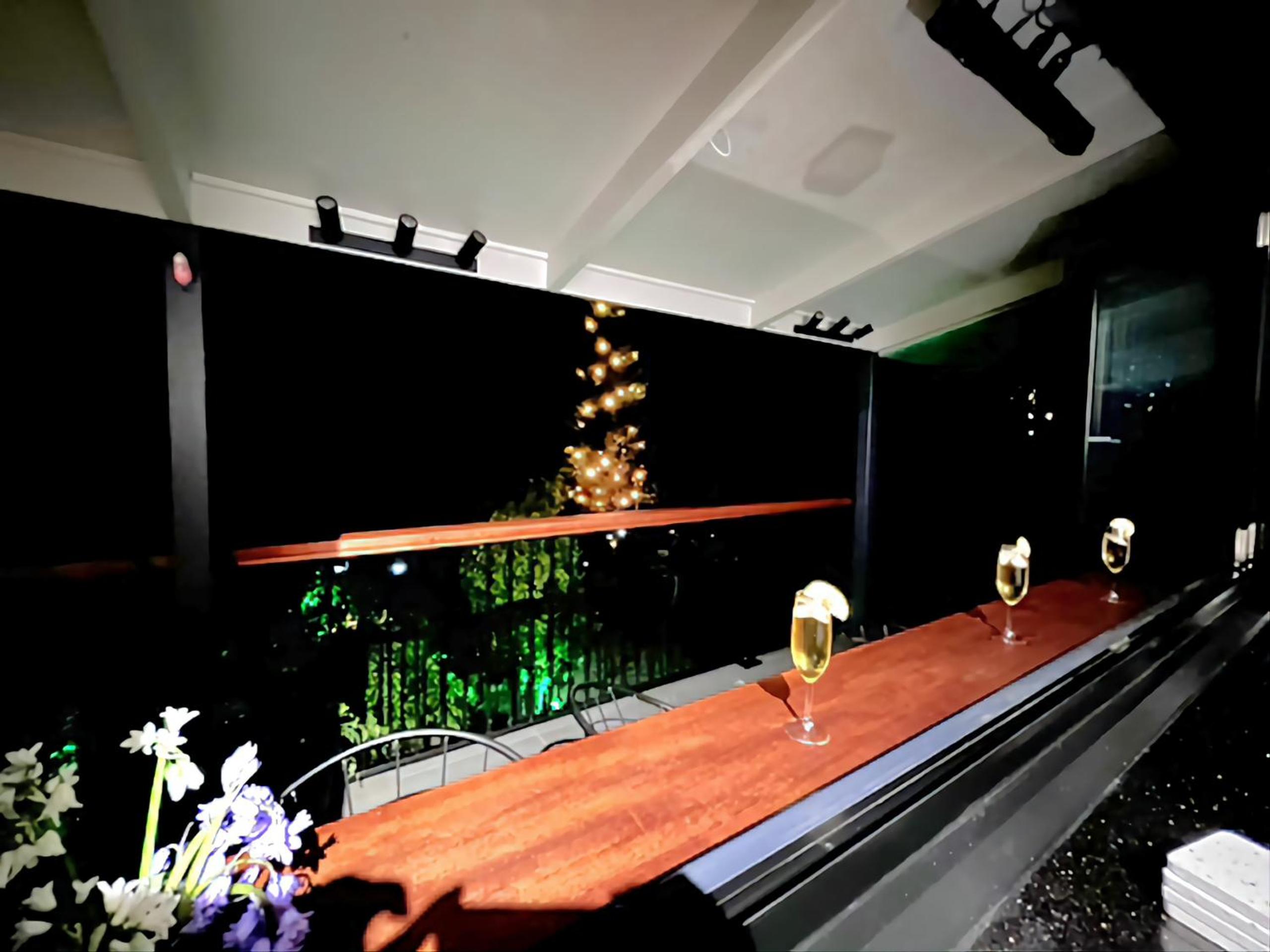 The Smart Retreat-Voice control smart house spa bath cinema