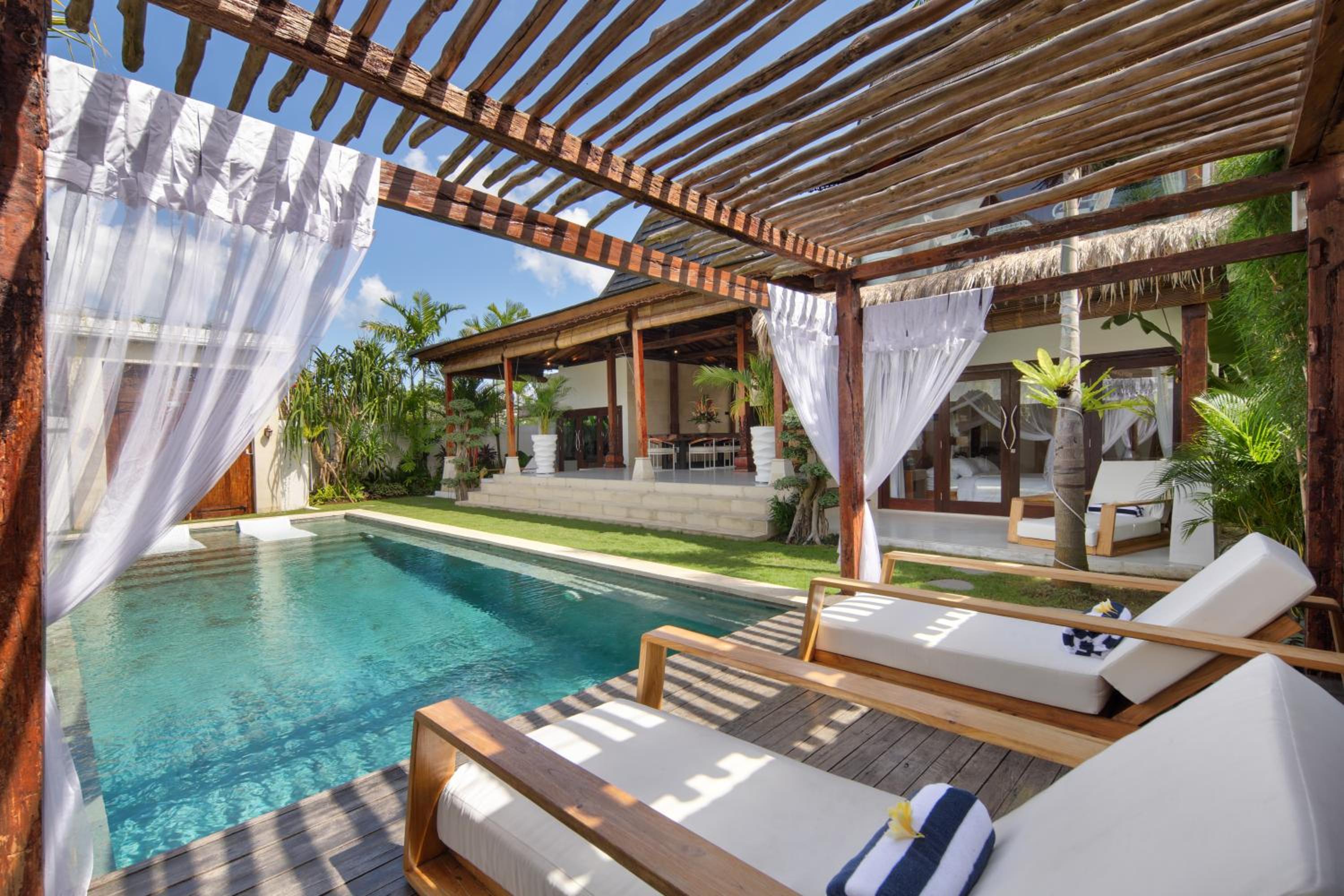 Villa Amor canggu view 4