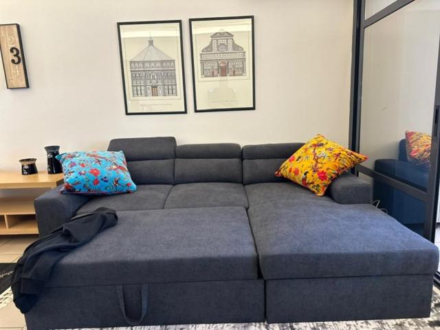 luxury studio archit 14 street