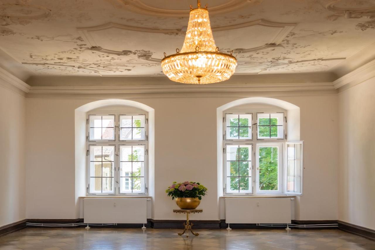 Schloss Hürbel Storchennest-Appartement - Luxury Apartment THE Stork Nest