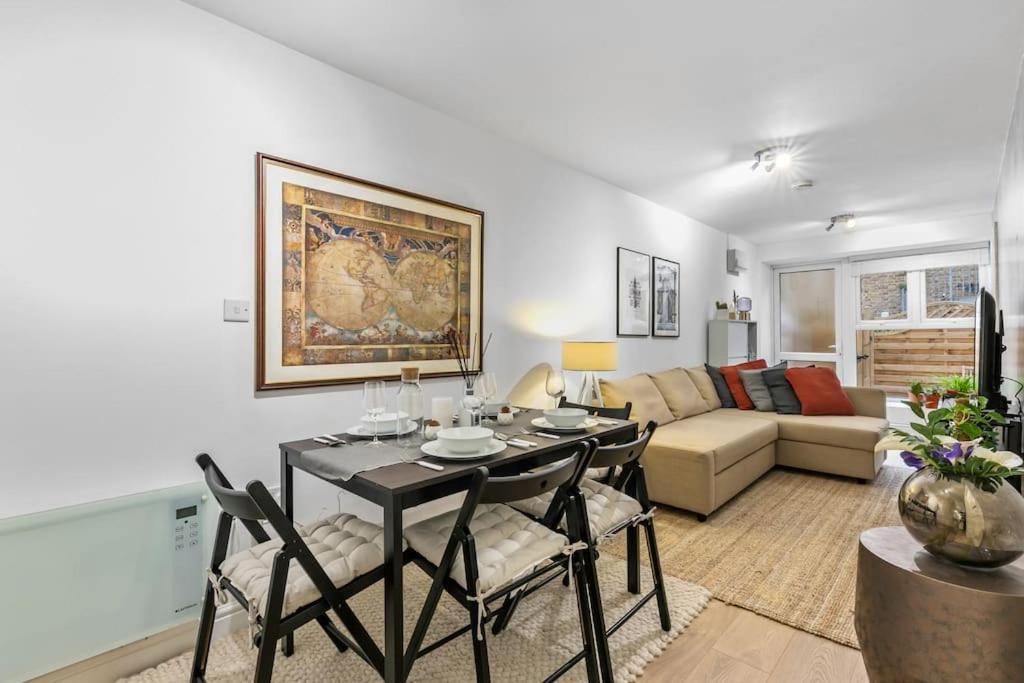 Holiday home 2BR l 2BA With Patio-Sleep 6