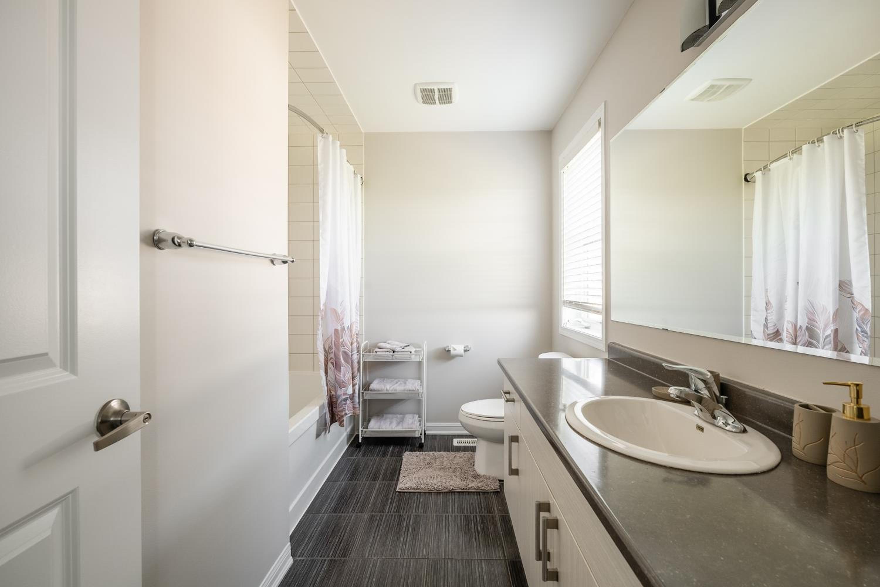 GlobalStay 3 Bedroom House with Parking Brampton