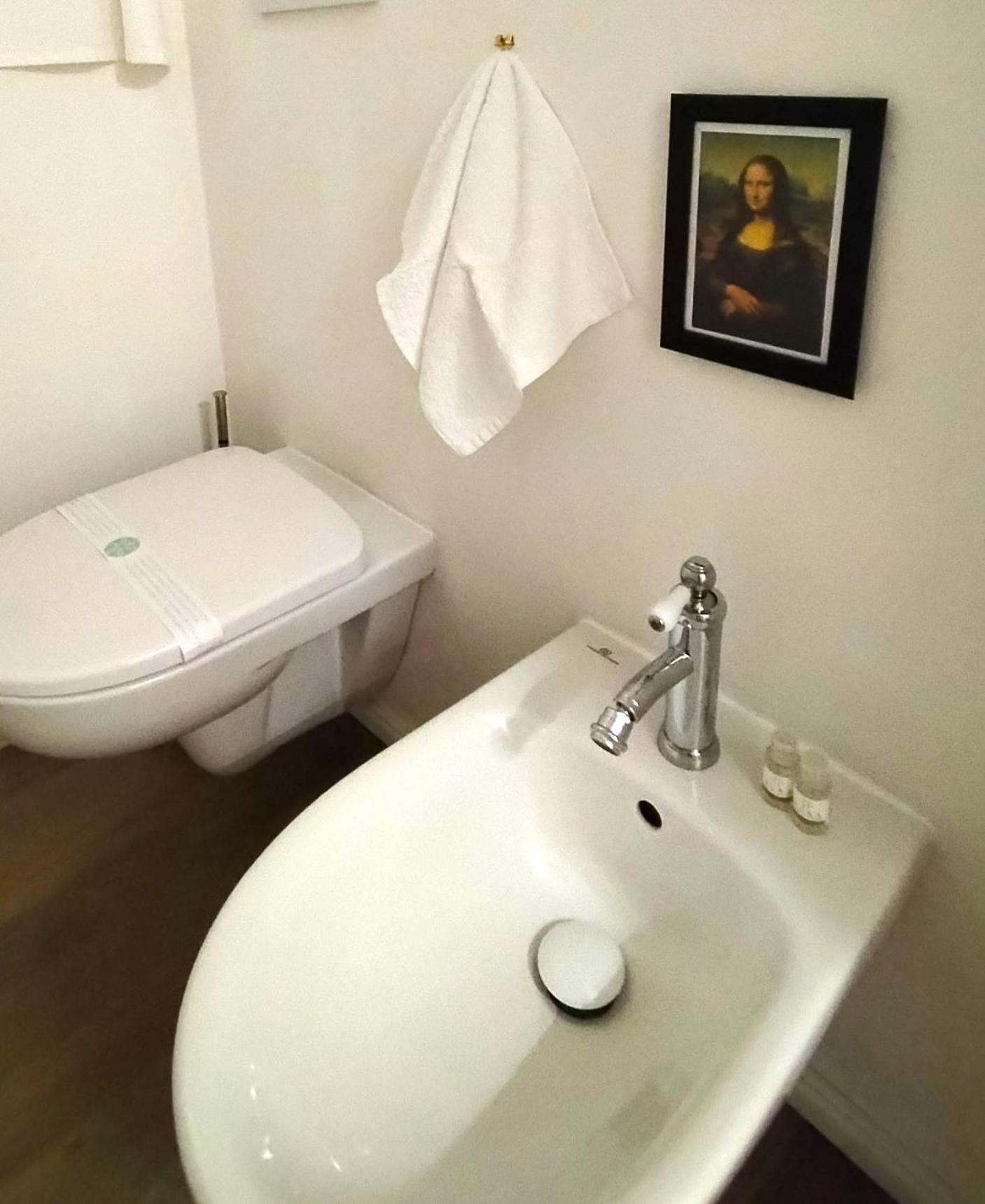 Photo 63