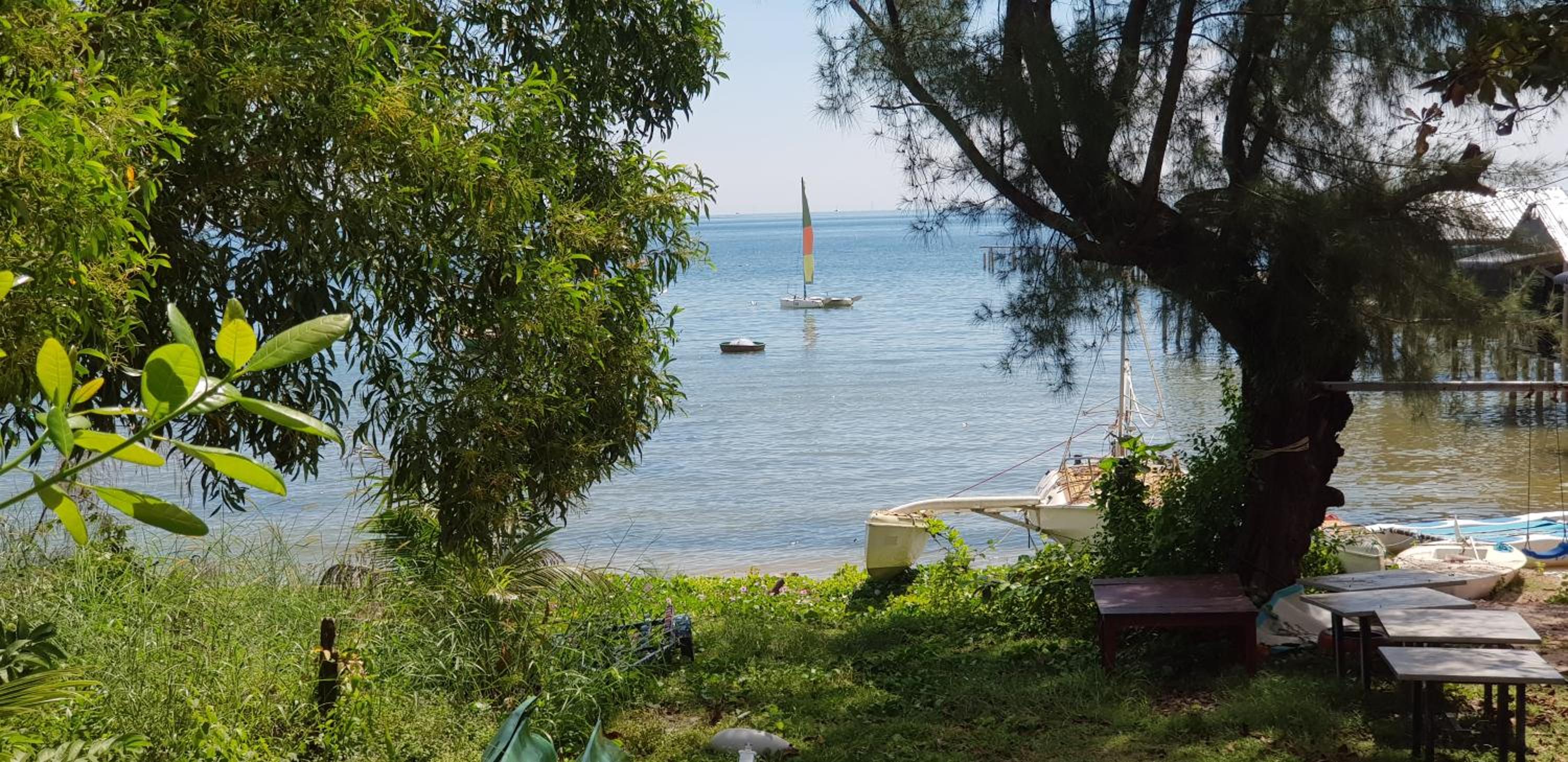 Old Sailor's Sunrise Beach Front House