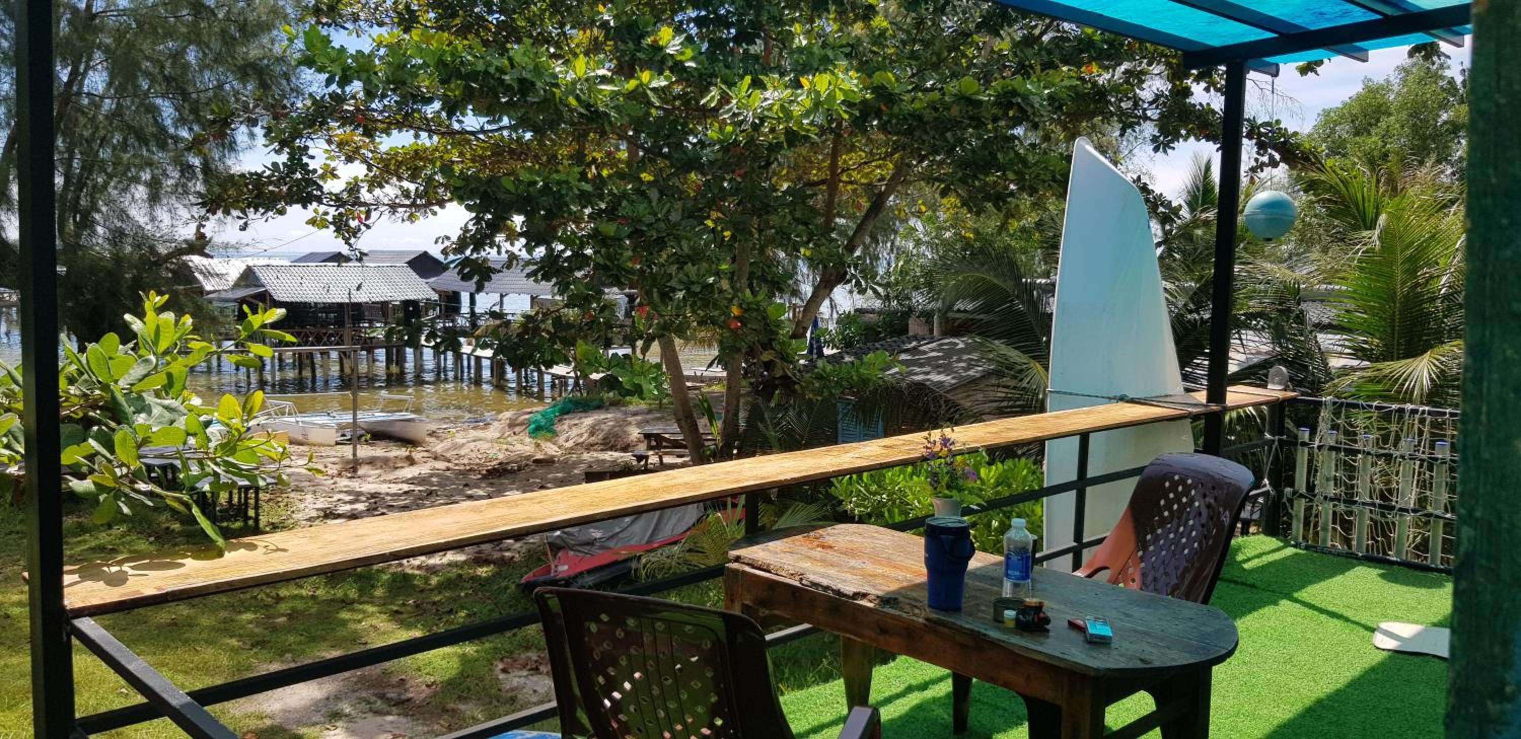 Old Sailor's Sunrise Beach Front House