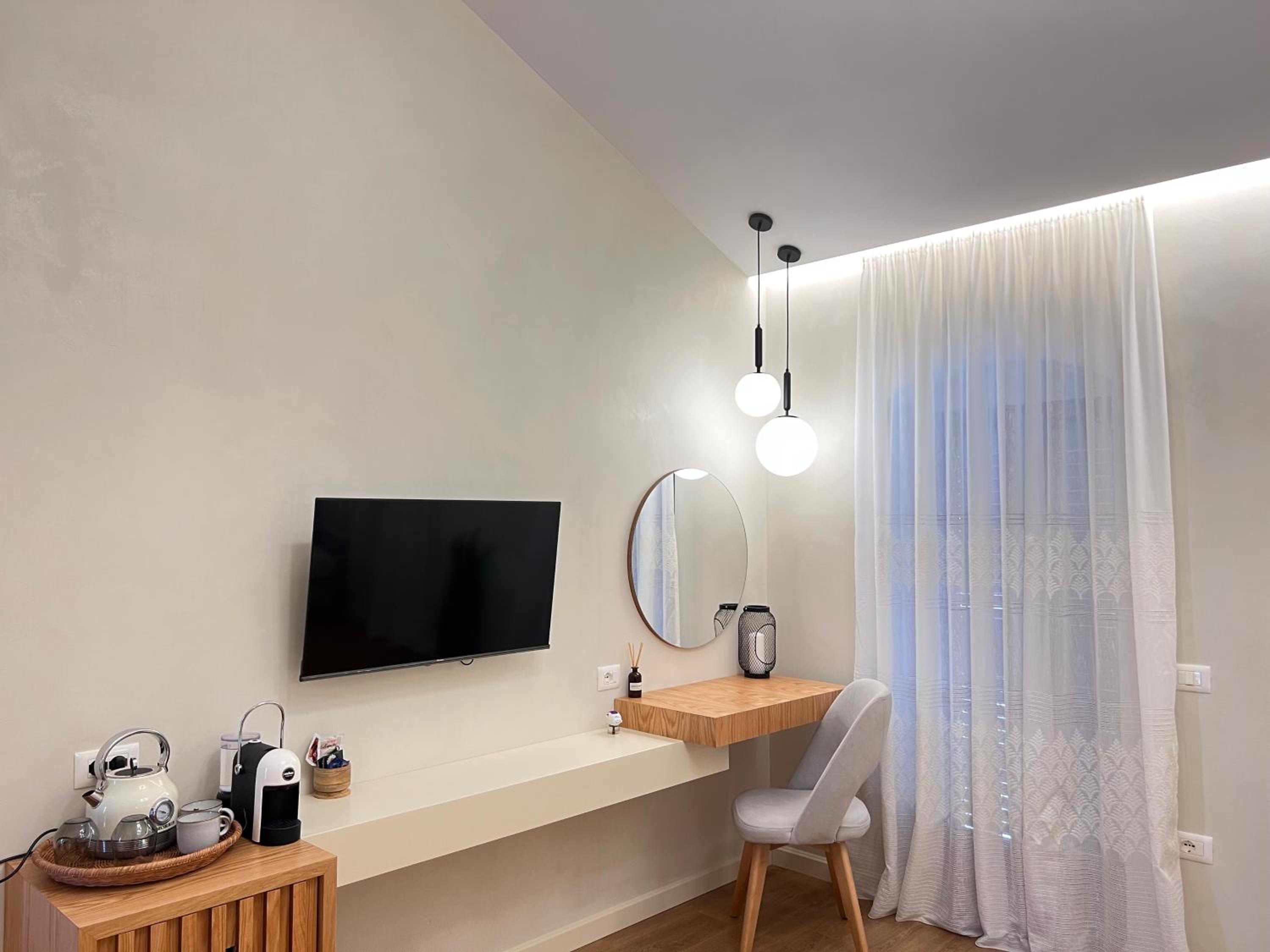Elpis Guest House