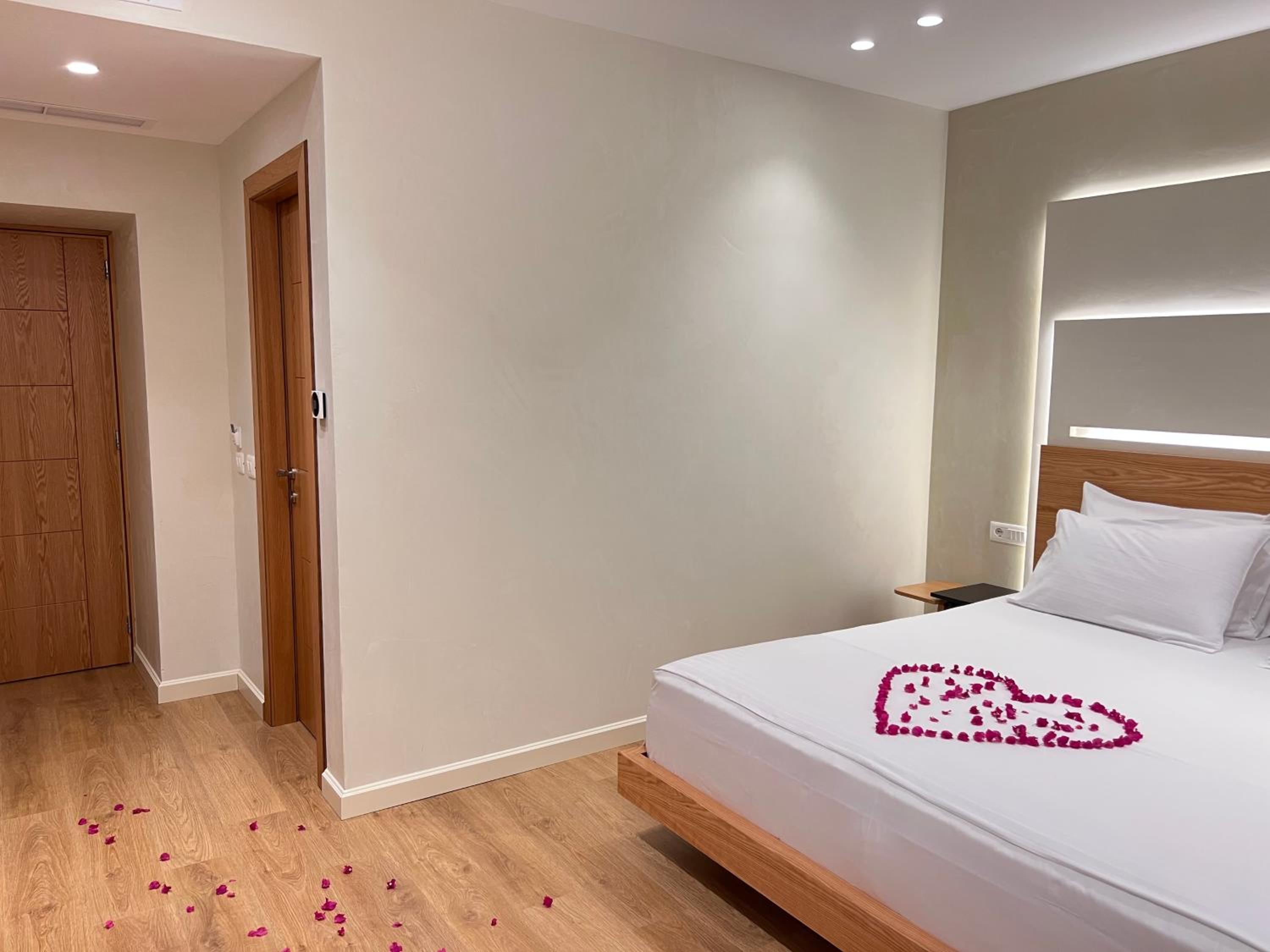 Elpis Guest House