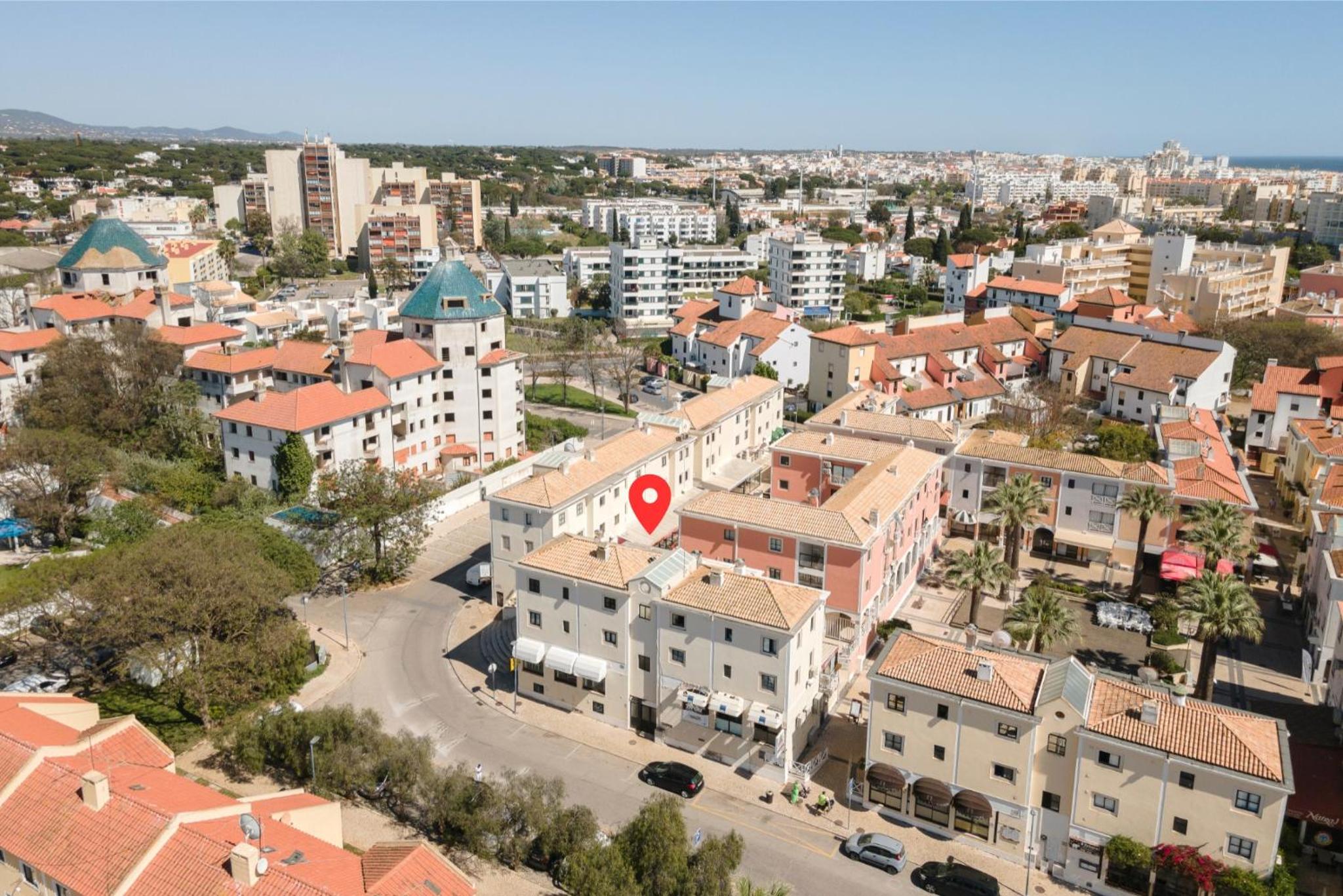 LUIS - Vilamoura