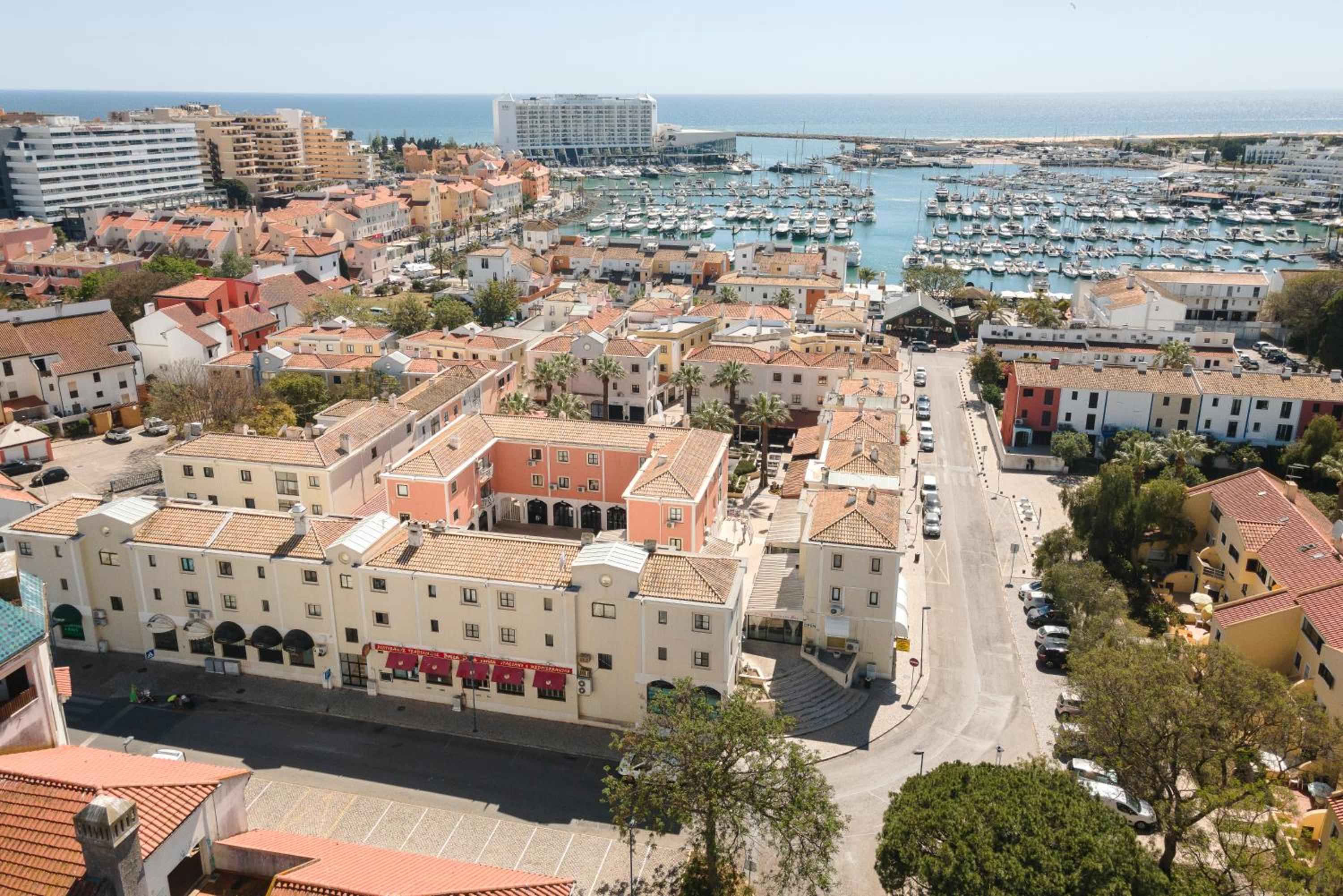 LUIS - Vilamoura