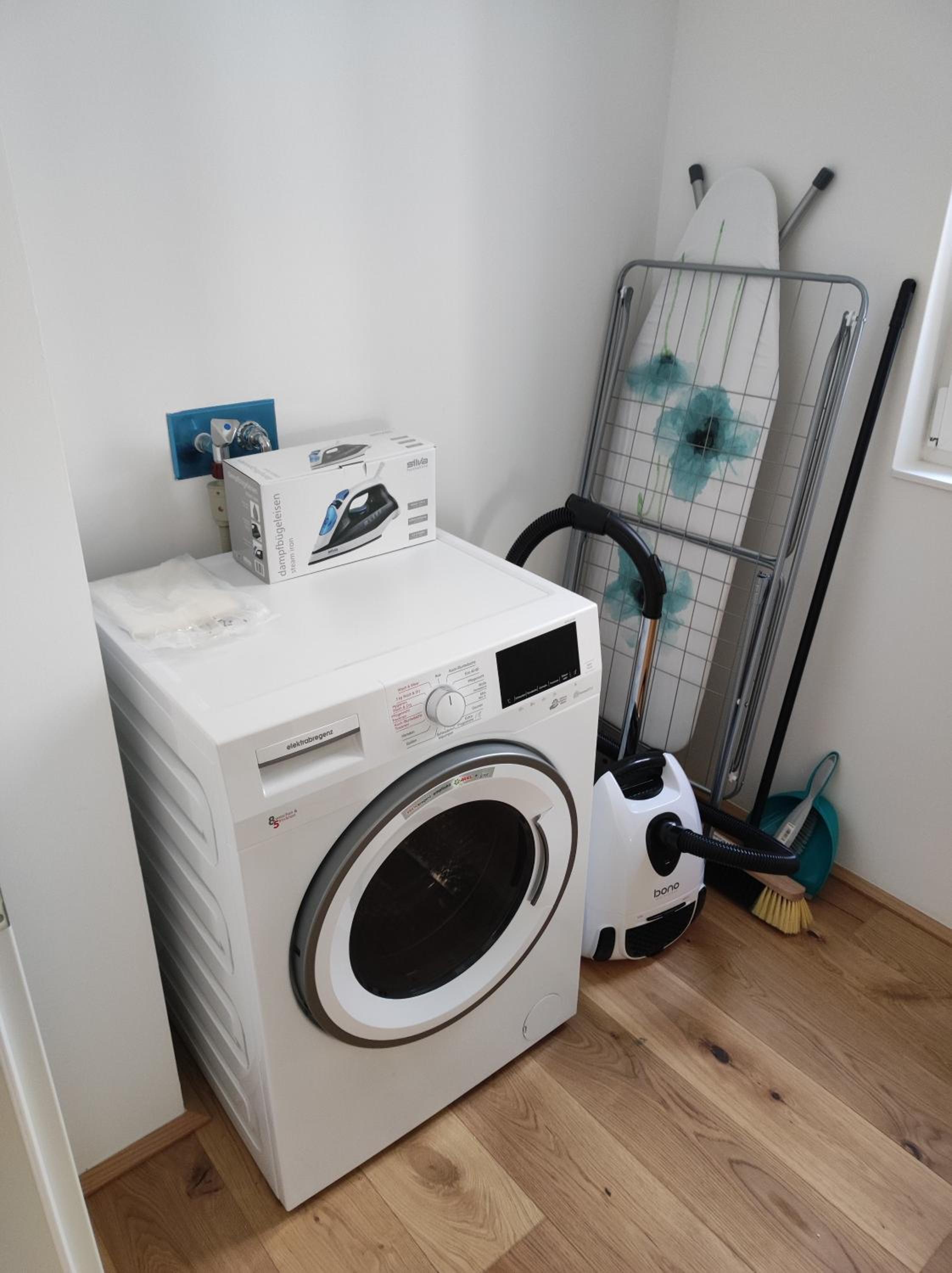 Roksox-home Apartment gegenüber der Uno-City und Kaiserwasser