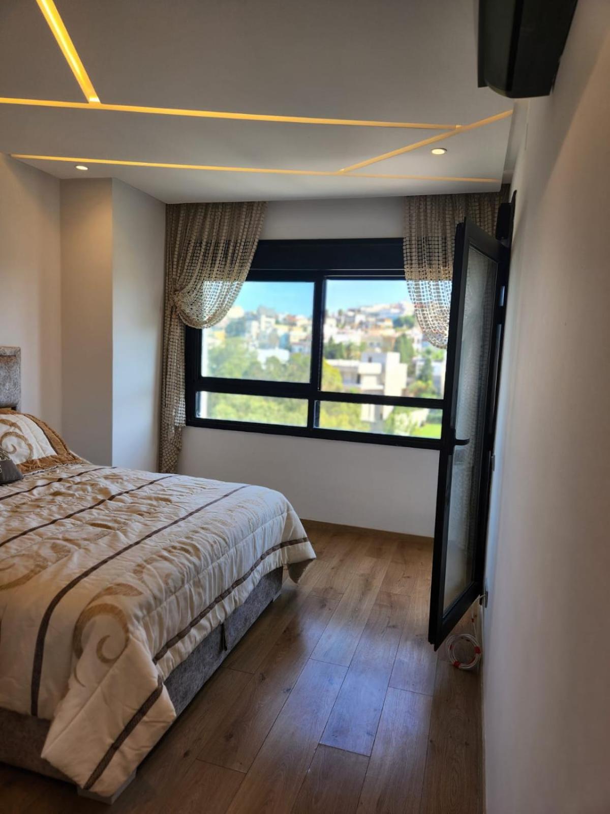 Appartement Confort Vue Mer I Piscine et Parking I Exclusivement aux Familles view 5