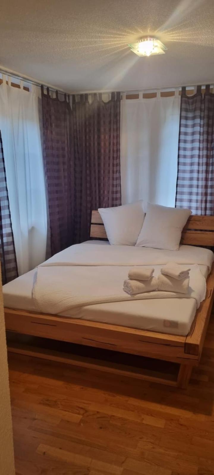 Sofia Apartment - Aare Jungfrau AG
