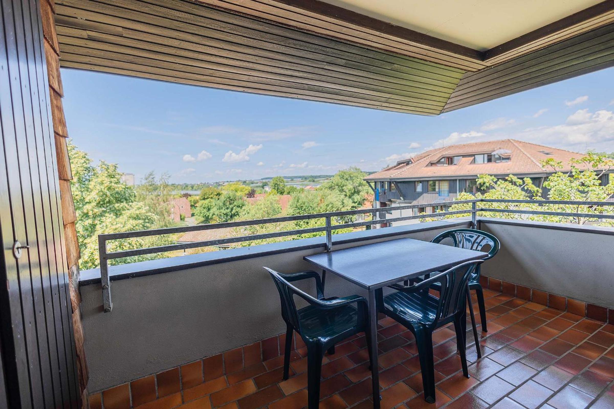 Ferienwohnpark Immenstaad am Bodensee Zwei-Zimmer-Apartment 51 24