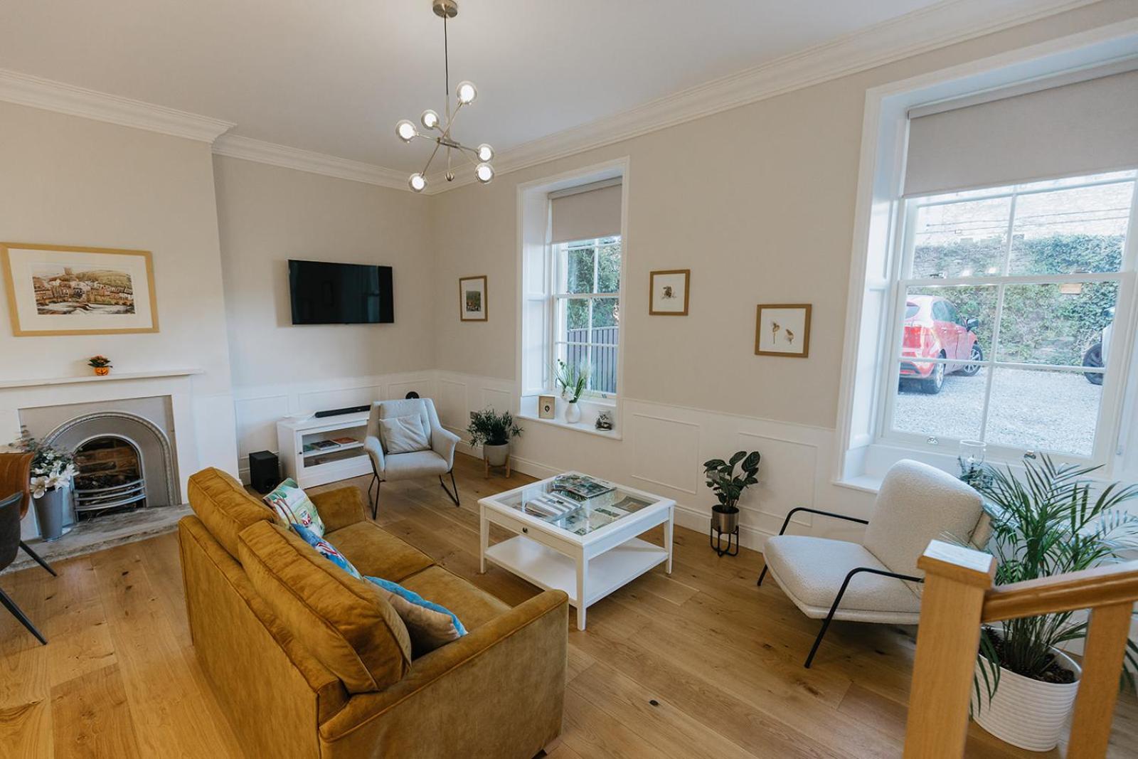 WENSLEYDALE, OLD SCHOOL ROOMS - Ground Floor Luxury Apartment in Richmond, North Yorkshire view 2
