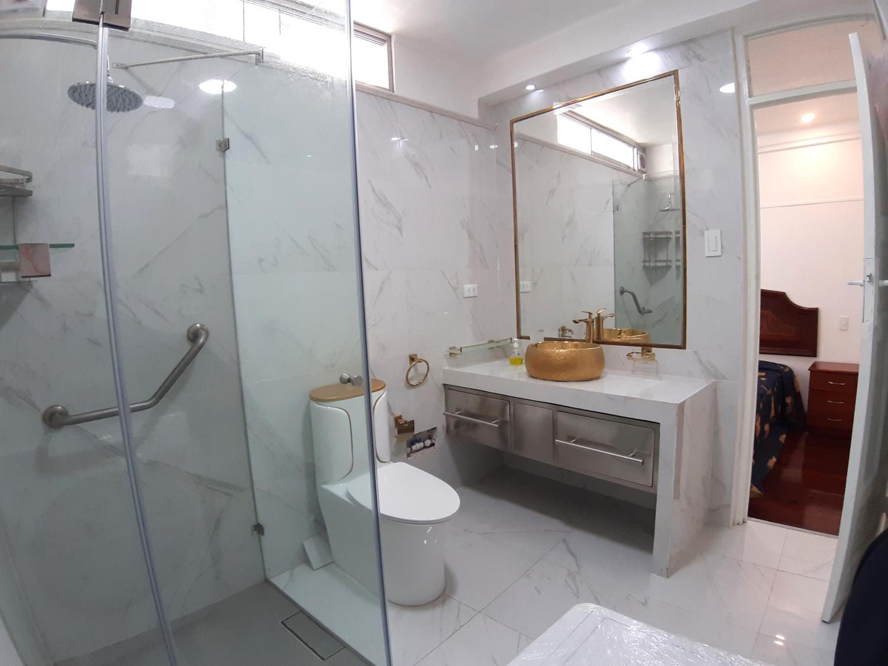 APARTAMENTO LINDO - A 2 Cuadras de la Plaza de Armas y del Palacio de Gobierno view 5