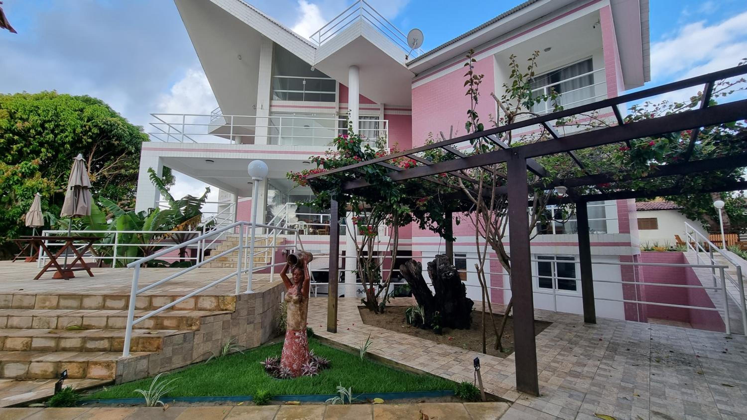 Casa da Barbie na praia de Carapibus PB