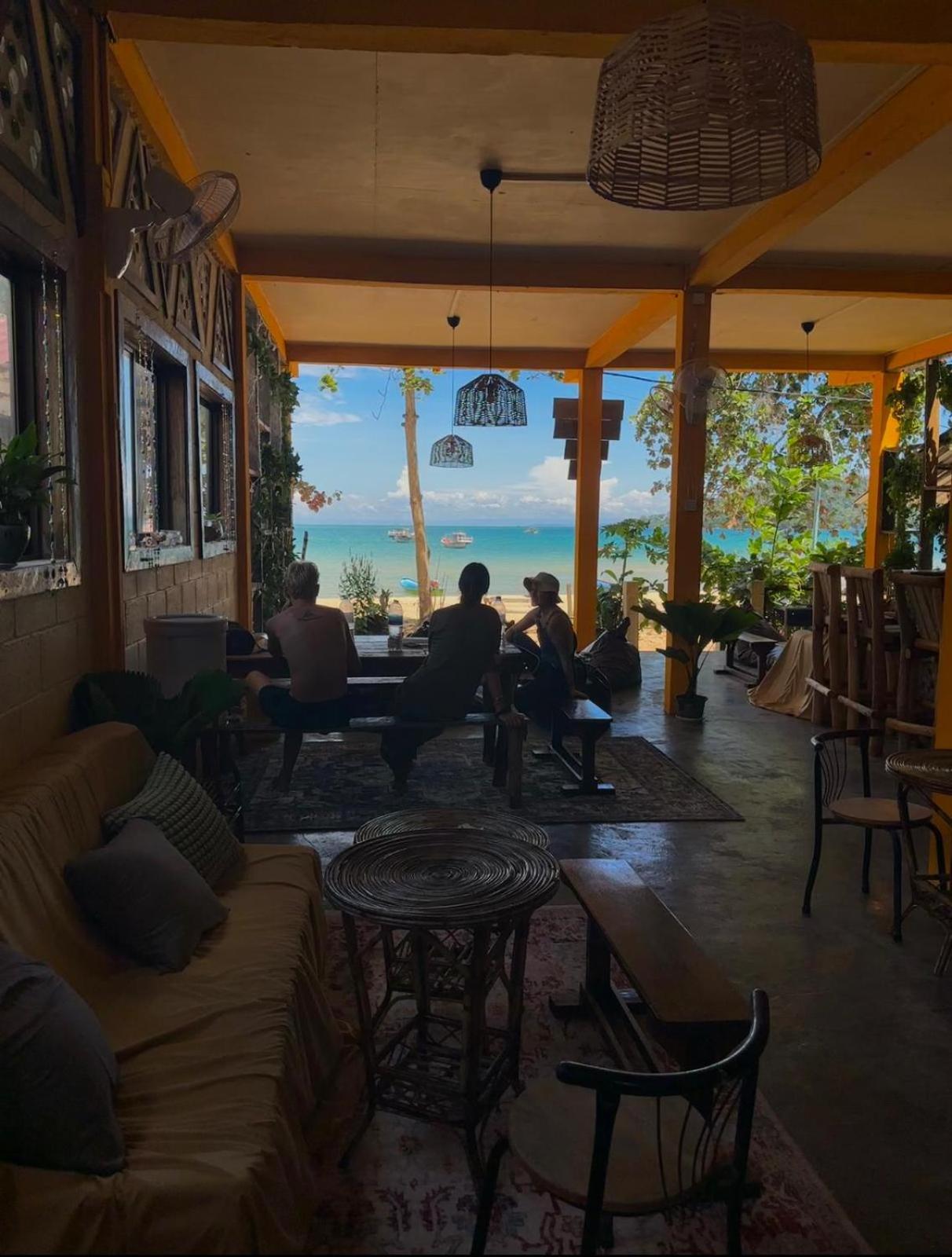 Seashell Guesthouse, bar and tattoos view 5