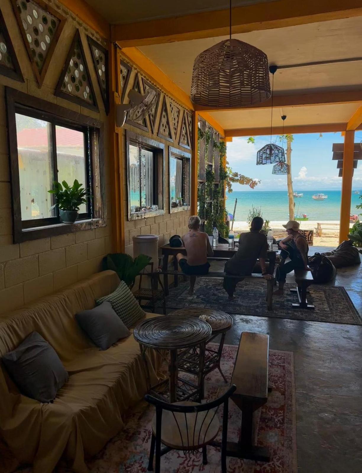 Seashell Guesthouse, bar and tattoos view 2