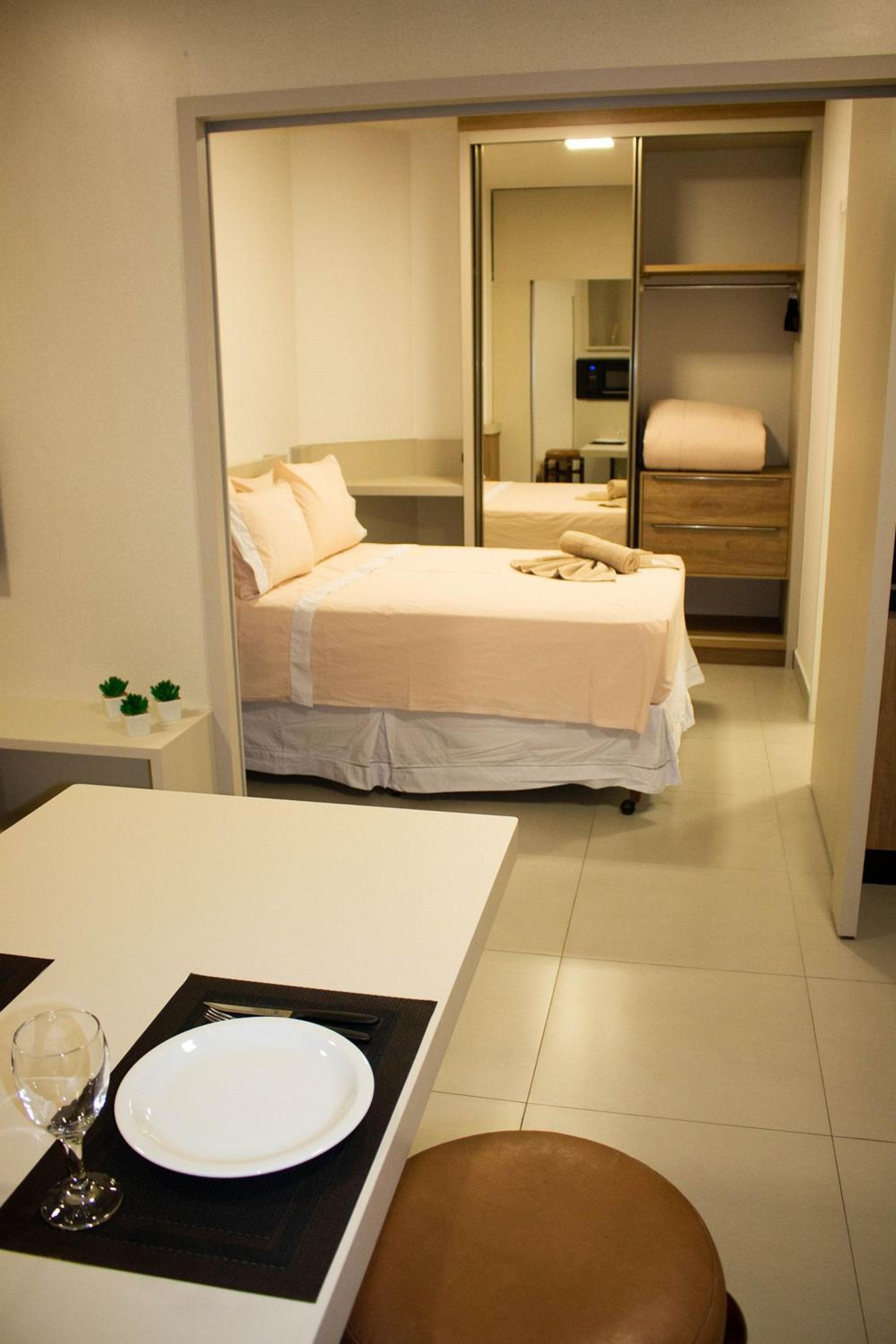 NOVOS apartamentos STUDIO do ladinho do Paraguai