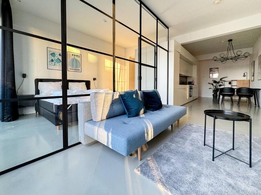 Chic Atelier with Breathtaking Waterfront