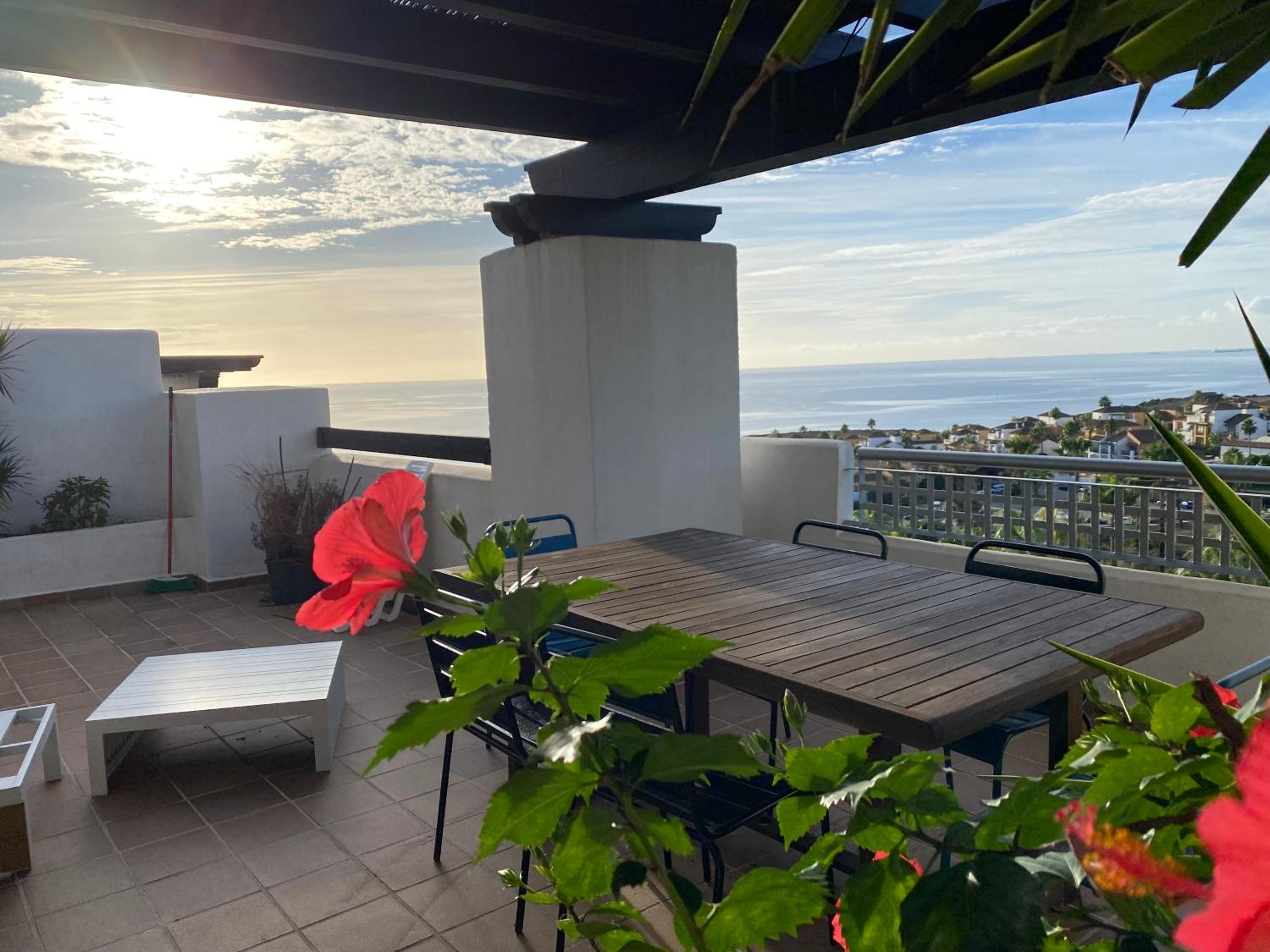 Shanti Sea View Apartment
