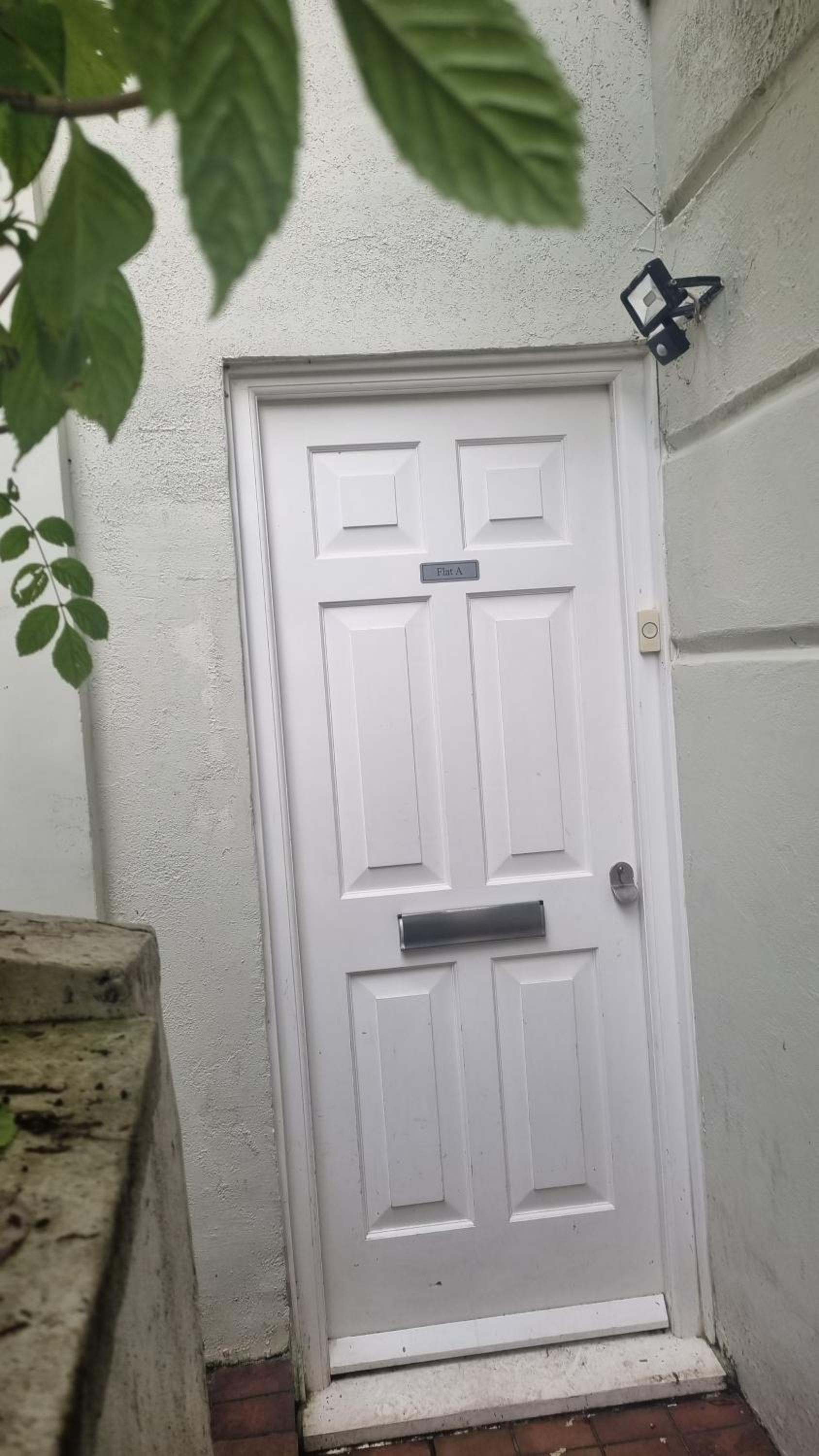 FLAT A - 33 Camden Square - Double Room