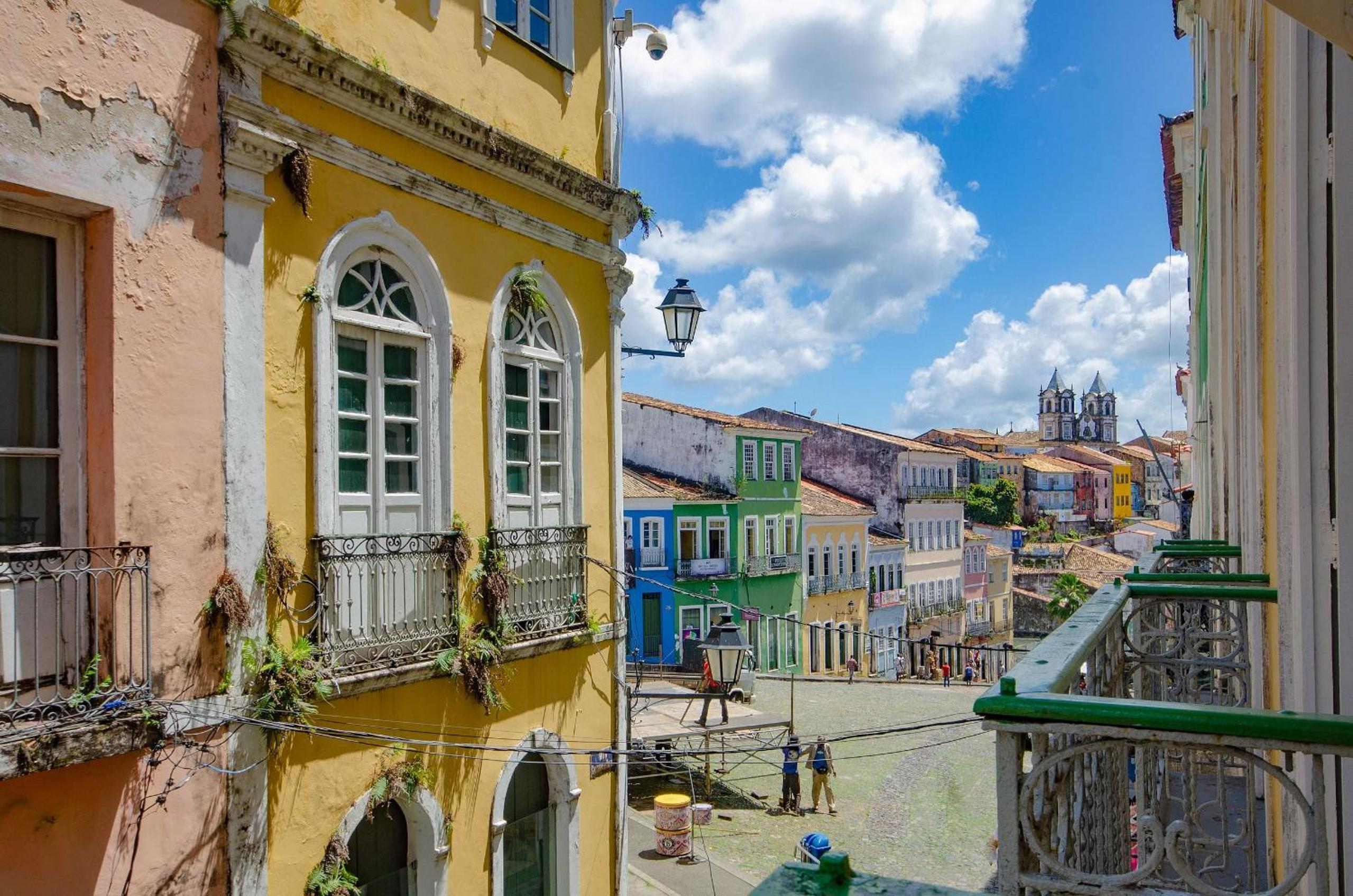Experiência Autêntica no Pelourinho - Studio em Casarão Histórico até 6 hóspedes