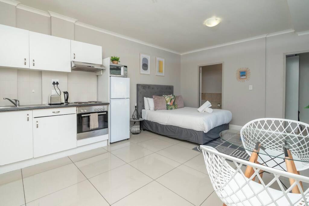 Charming Studio Apartment
