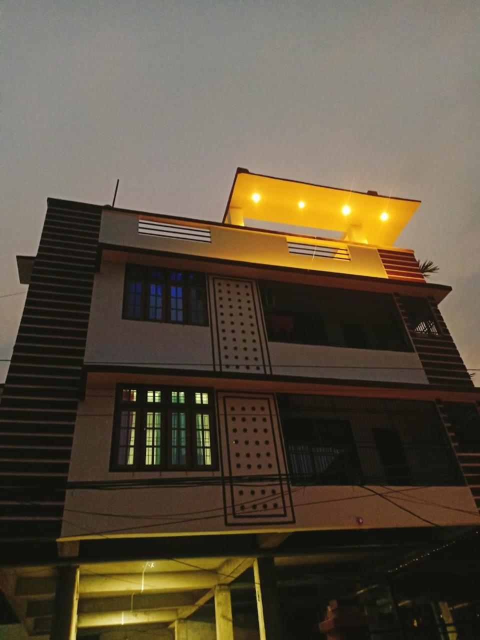 THE STAY CORNER view 2