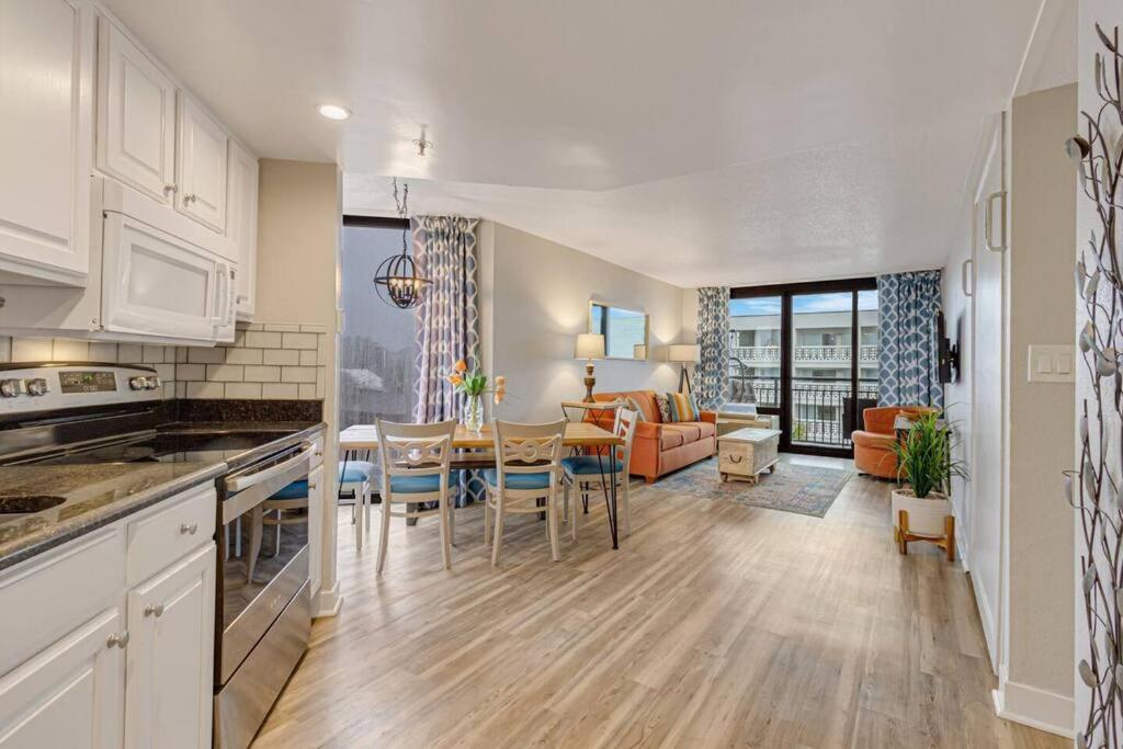 Immense with this 1BR Oceanview Suite 402 view 5