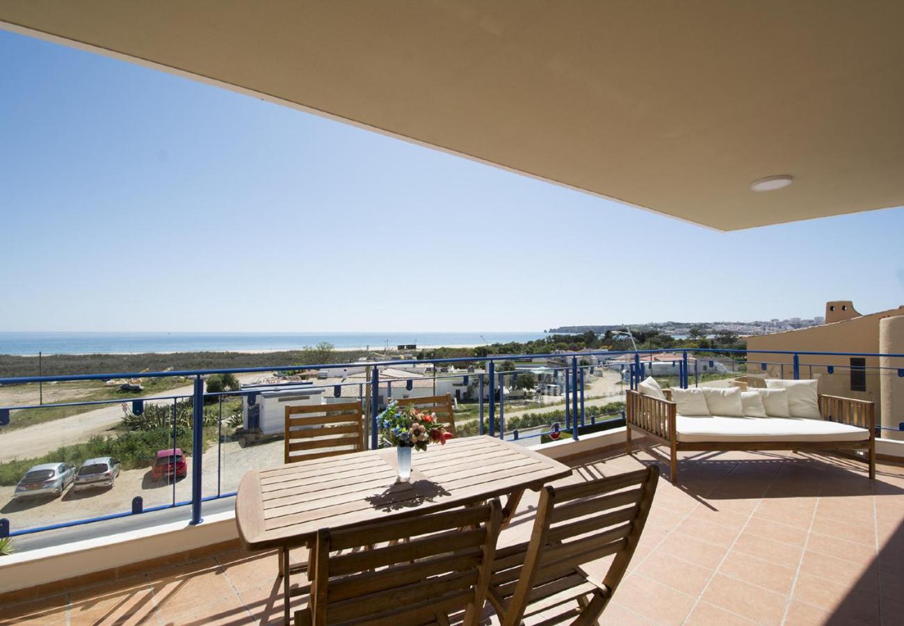 LGS65T2, Luxuoso T2 frente praia, em condominio view 5