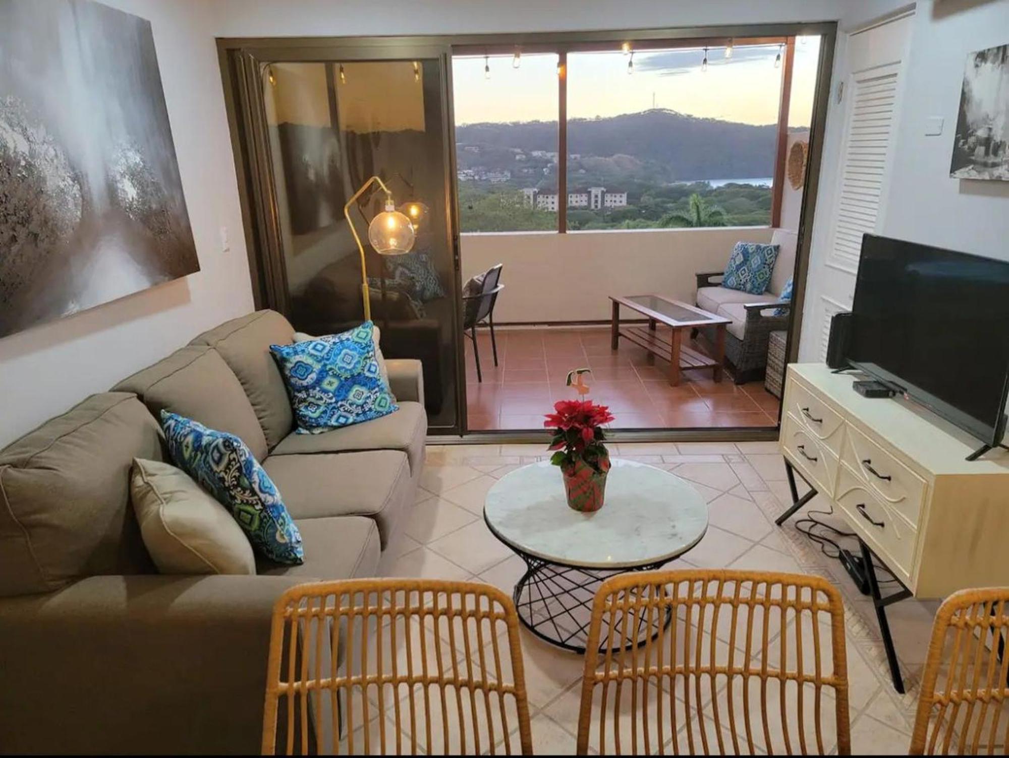 Cozy Resort Beach Condo in Playa Hermosa