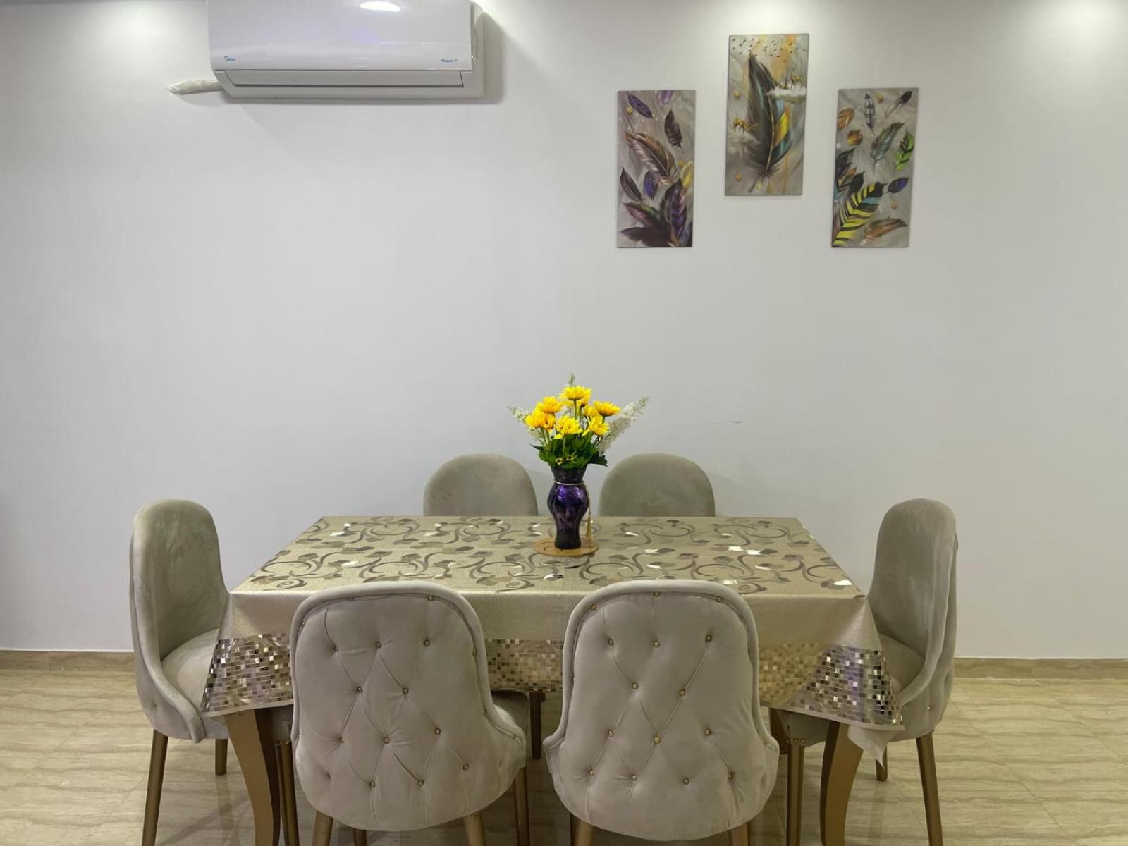 Family Sweet Suites