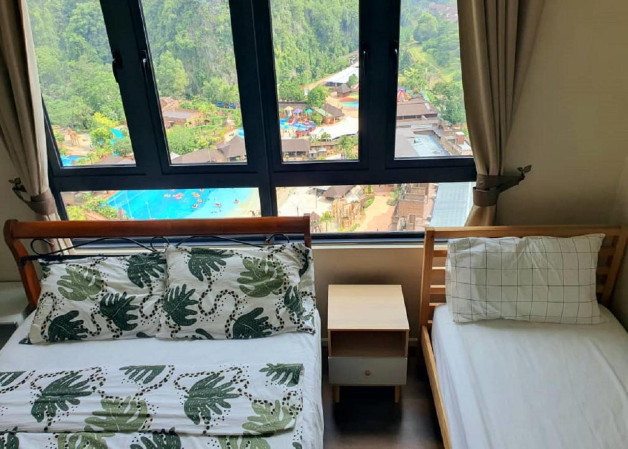 Hotspring 2 Room Suite 1910 with Theme Park View and Netflix 6 pax photo 5