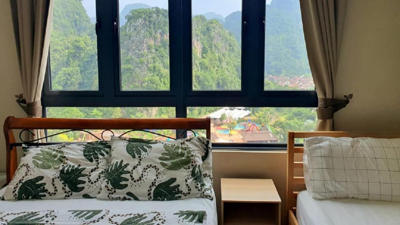 Hotspring 2 Room Suite 1910 with Theme Park View and Netflix 6 pax photo 7