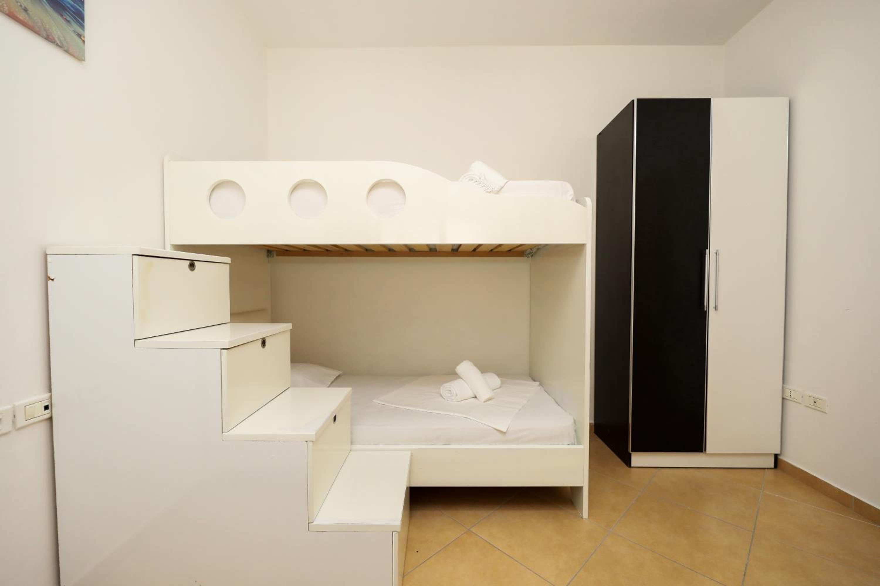 Noa Apartments