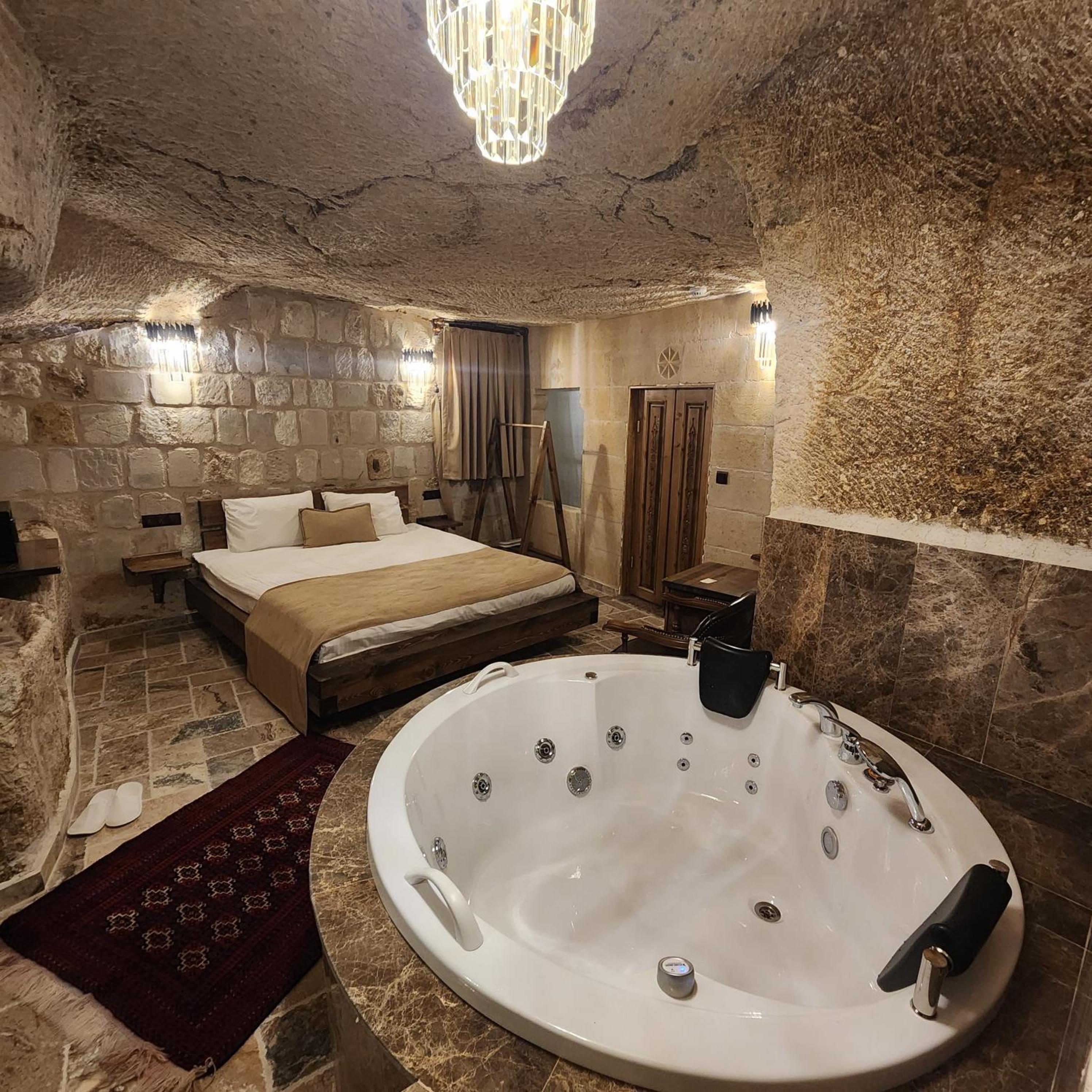 Noah's Ark Cave Hotel - Image 203
