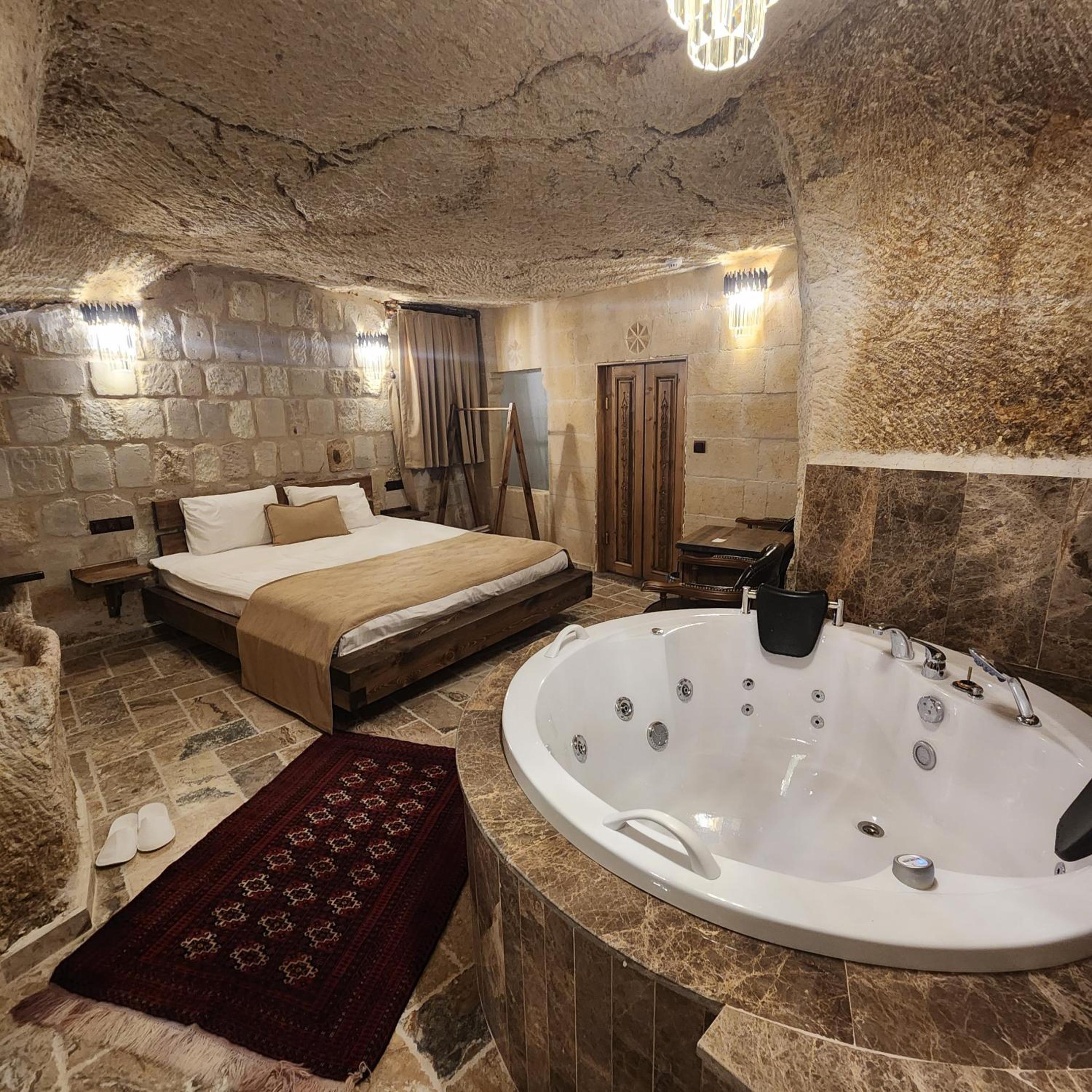 Noah's Ark Cave Hotel - Image 205