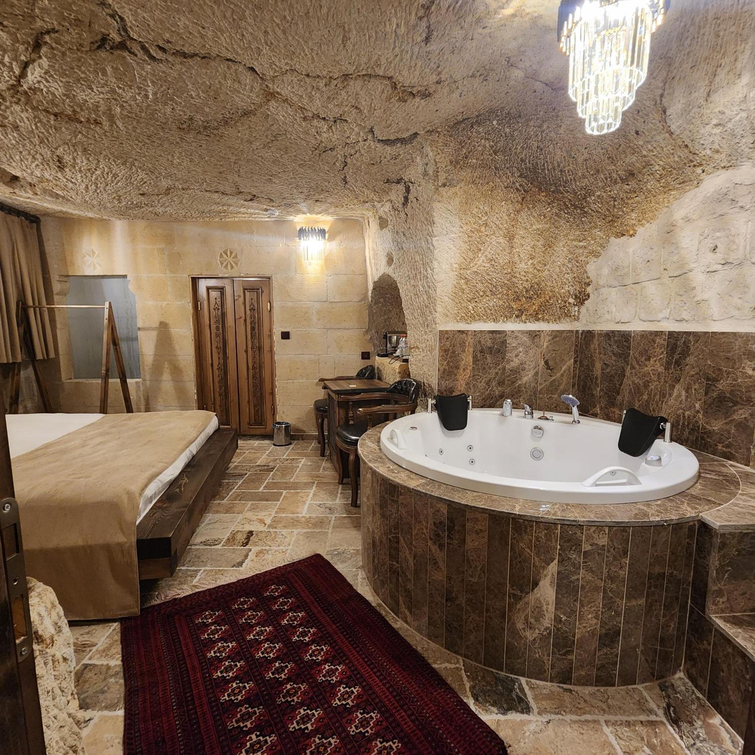 Noah's Ark Cave Hotel - Image 26